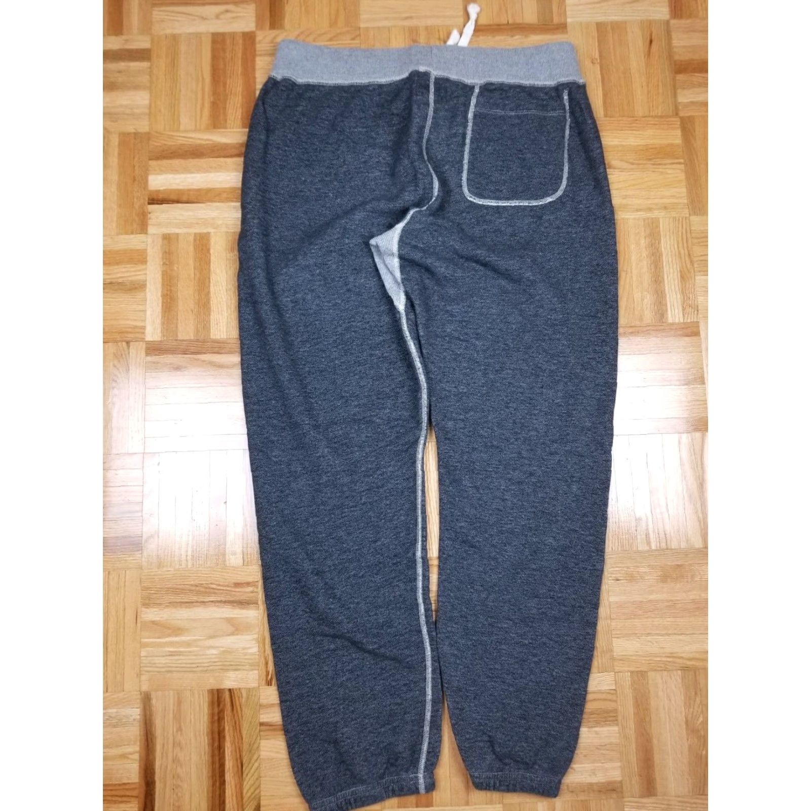 Champion VINTAGE CHAMPION REPRO RUNNER TAG 2 TONES SWEATPANTS SZ LARGE SHIRT? (note: no) Size US 33 - 6 Thumbnail