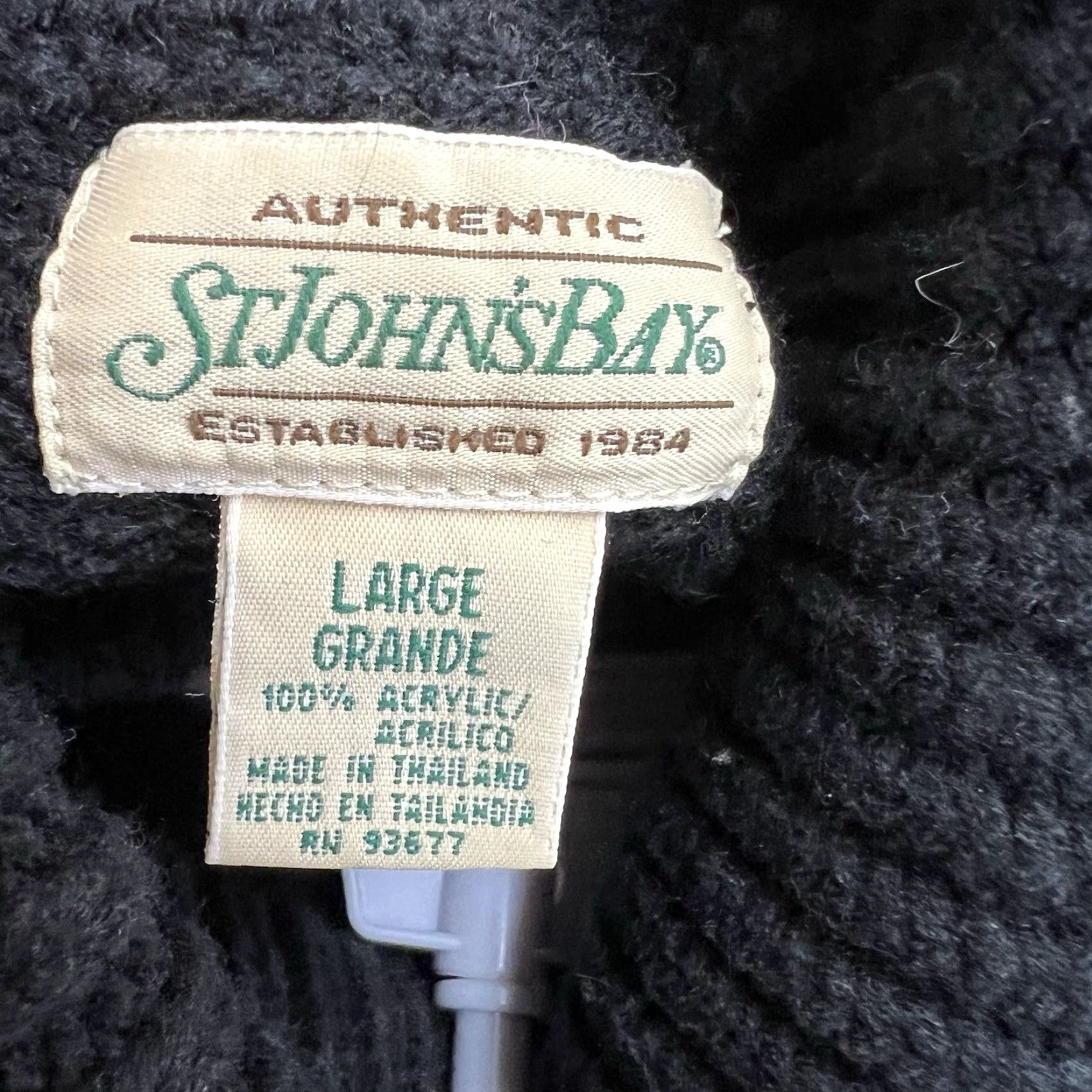Vintage VINTAGE St. John's Bay Black Geometric Sweater Womens Size L Mock Neck Chunky-Knit Winter Size L / US 10 / IT 46 - 7 Thumbnail