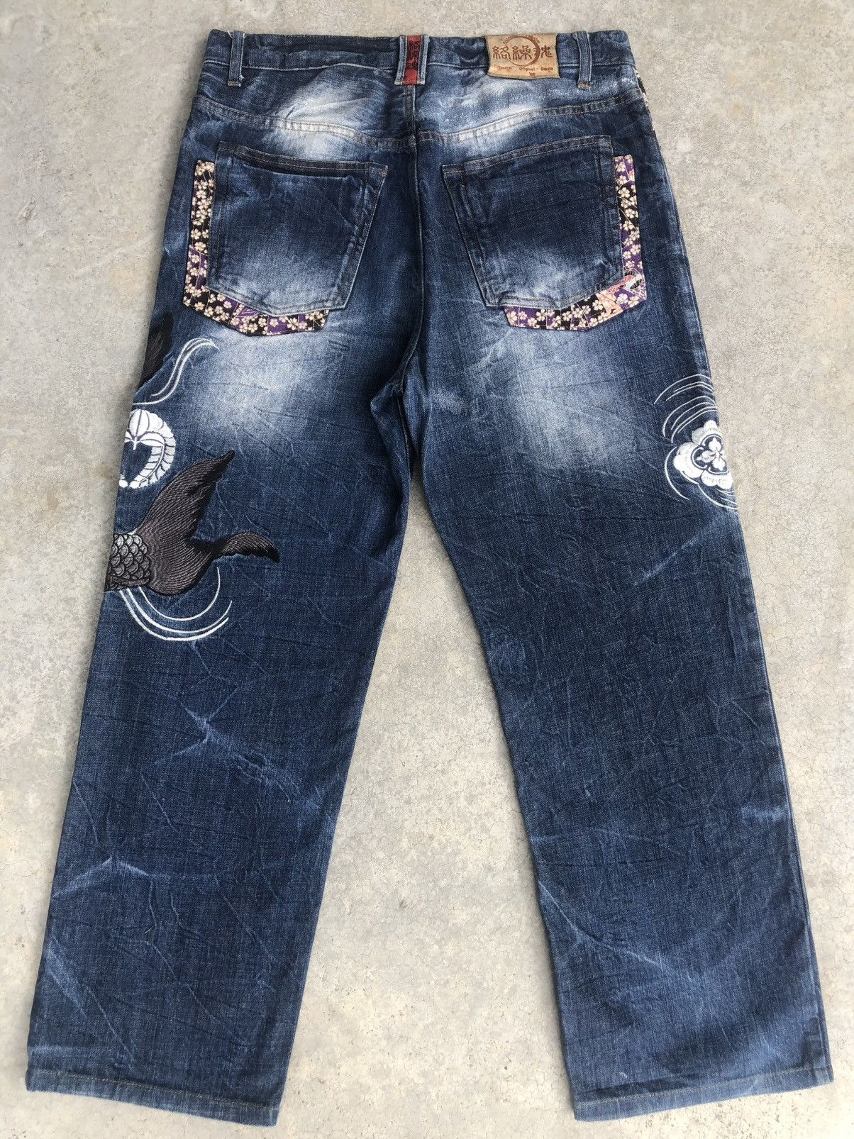 Karakuri Tamashii Karakuri Tamashii Embroidered Jeans Distressed Size US 34 / EU 50 - 2 Thumbnail