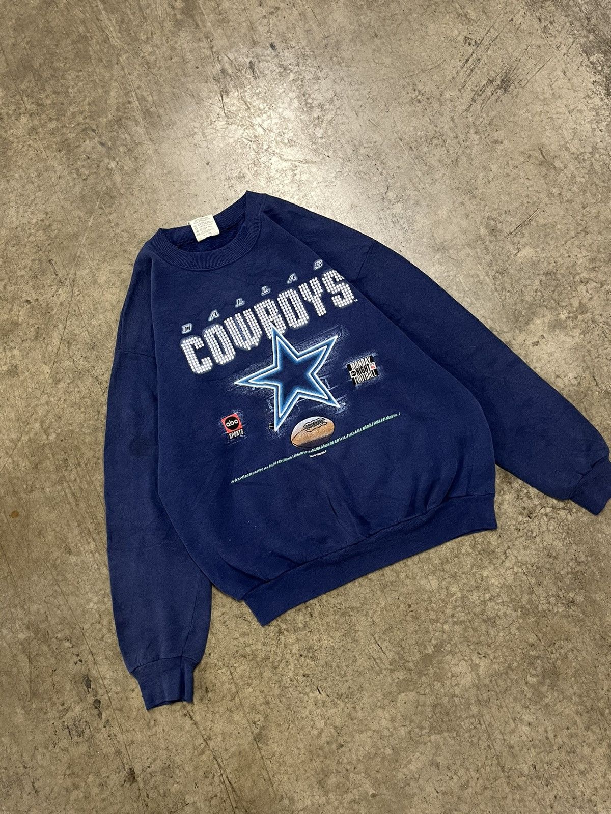 Vintage Vintage Dallas cowboys 90s crewneck rare hype streetwear Size US L / EU 52-54 / 3 - 2 Thumbnail