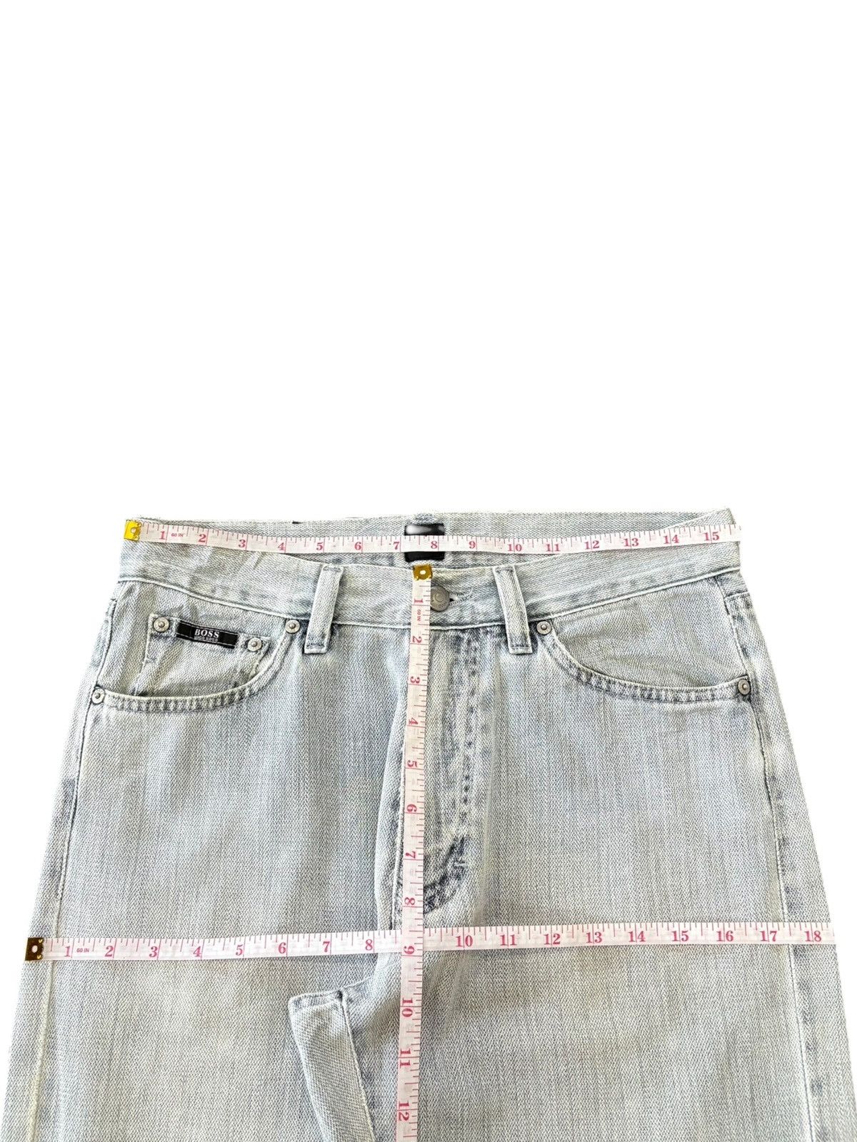 Hugo Boss Vintage Hugo Boss Faded Wash Baggy Jeans Size US 31 - 7 Thumbnail