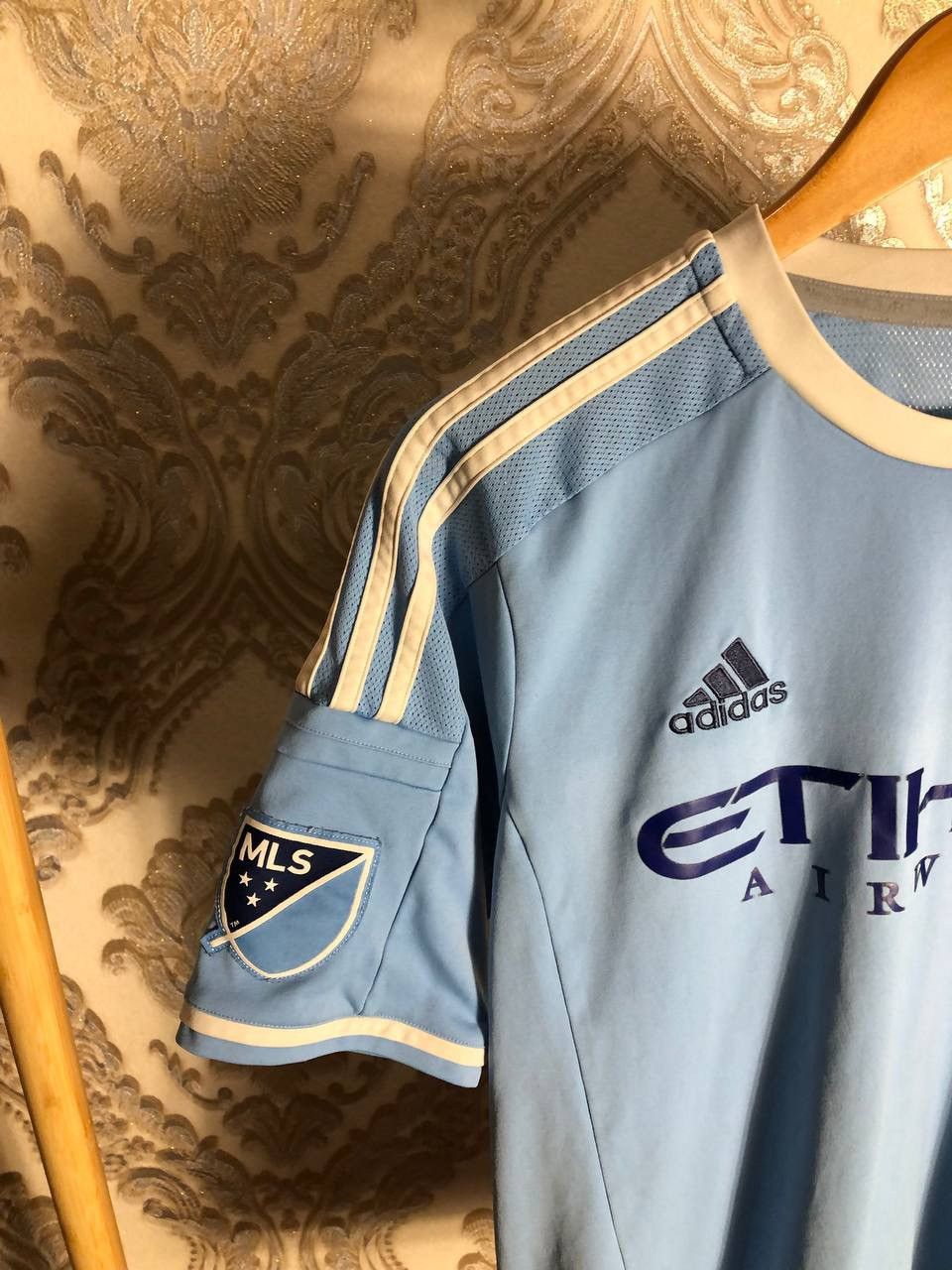 Adidas VINTAGE ADIDAS NEW YORK CITY MLS SOCCER JERSEY RETRO Y2K 90s Size US M / EU 48-50 / 2 - 4 Thumbnail