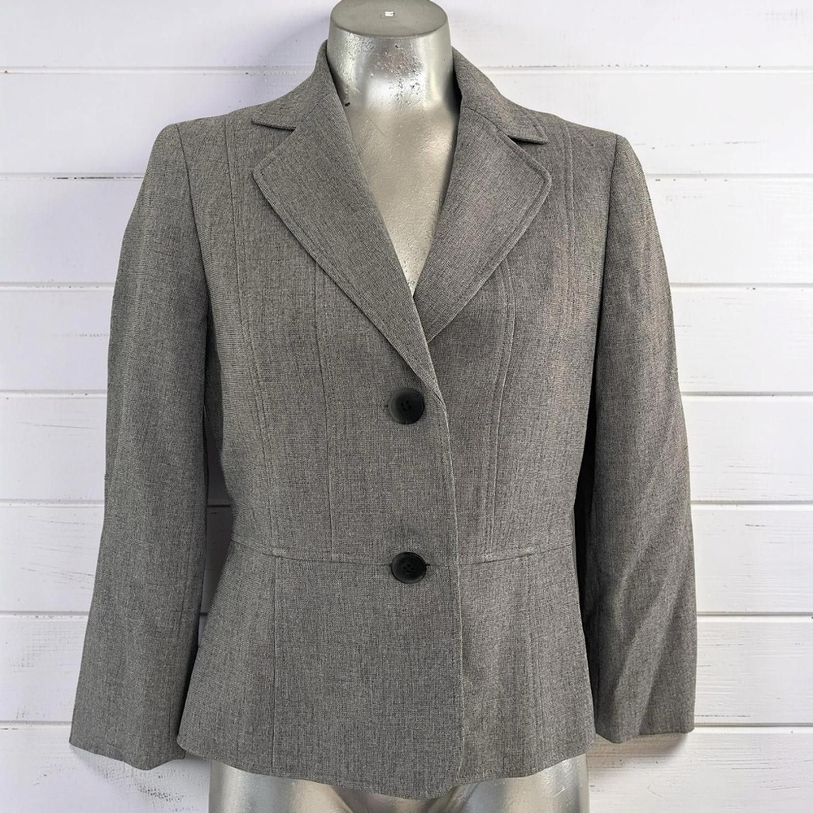 Other Nipon Boutique Classic Gray Blazer size 4 Size S / US 4 / IT 40 - 1 Thumbnail