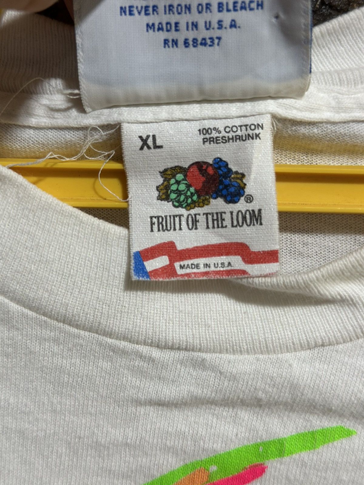 Fruit Of The Loom × Vintage Vintage Sharky’s By Jim Benton Faded Tee Size US XL / EU 56 / 4 - 5 Thumbnail