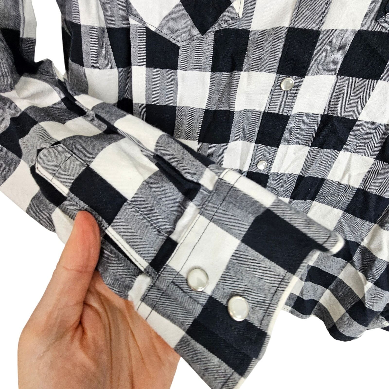 UNTUCKit UNTUCKit Women Holden Western Shirt 14 Buffalo Check Flannel Size XL / US 12-14 / IT 48-50 - 4 Thumbnail