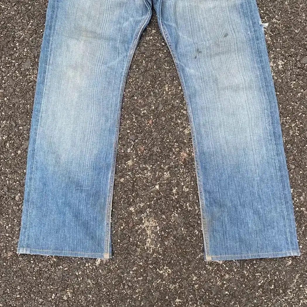 Jimmy Taverniti DESIGNER DENIM TAVERNITI JEANS BY JIMMY TAVERNITI DISTRESSED Size US 33 - 3 Thumbnail