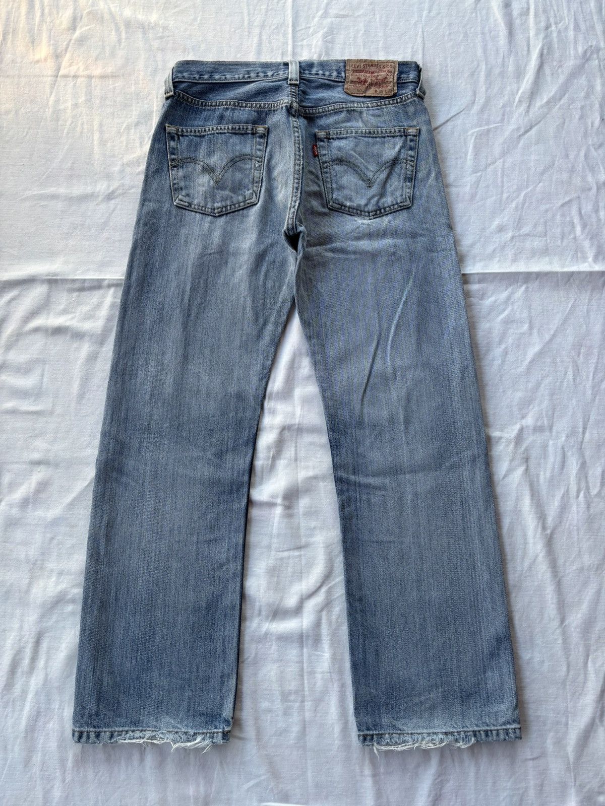 Levi's LEVIS 501 STRAIGHT LEG BUTTON DISTRESSED DENIM JEANS Size US 29 - 2 Thumbnail