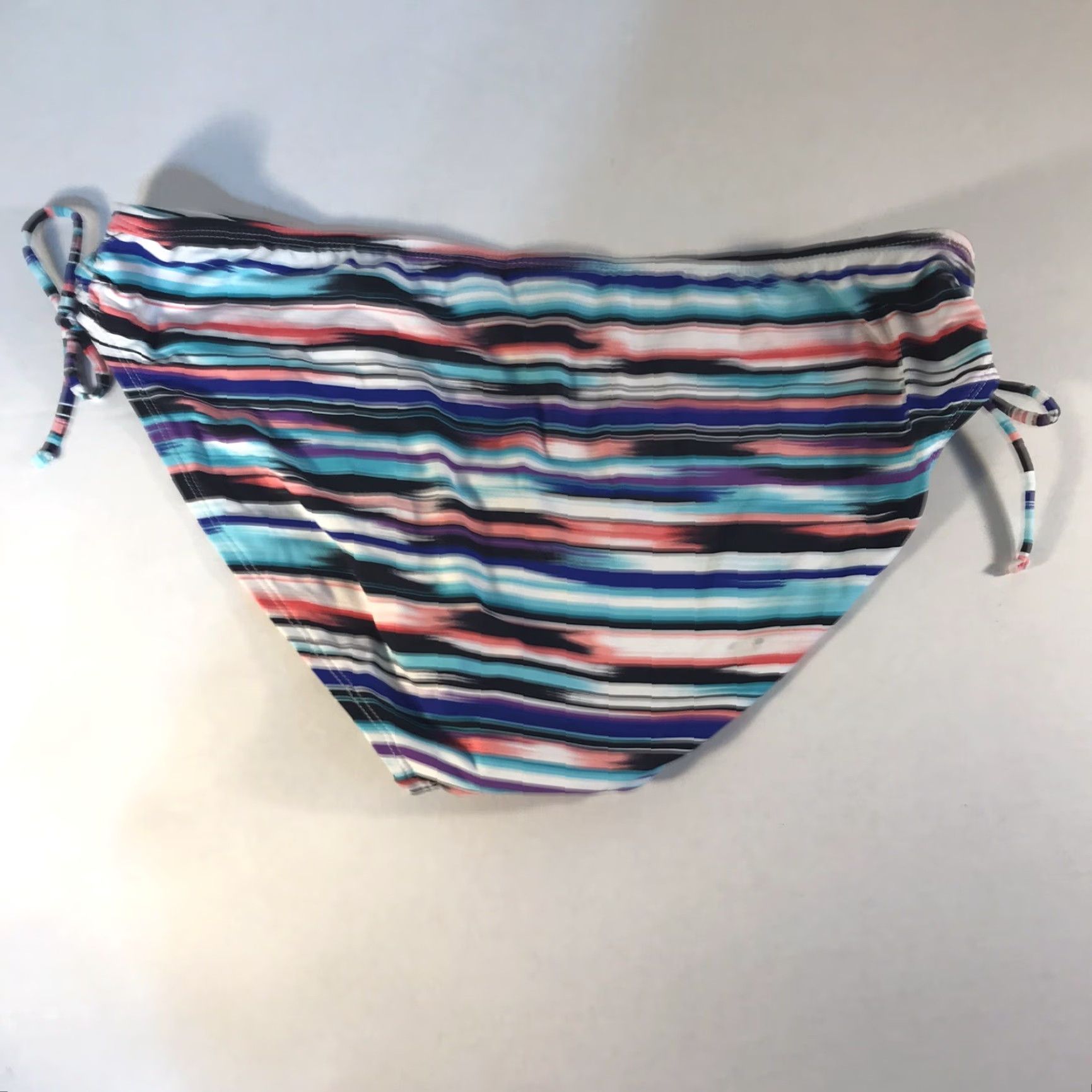 Apt. 9 Apt 9 Bikini Bottoms Women's Striped Side Ties 1X Plus Size Multicolor EUC Beachwear Women’s Bottoms Size 40" / US 18 - 6 Thumbnail