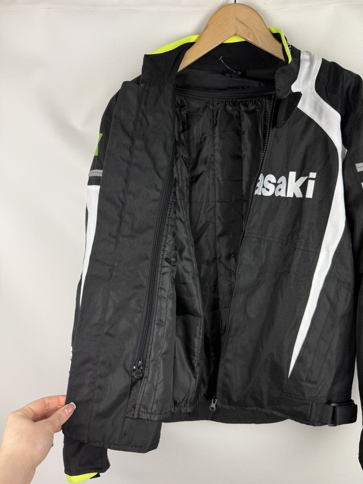 Other Kawasaki Men’s Big Logo Racing Motorcycle Jacket Size M Size US M / EU 48-50 / 2 - 22 Thumbnail
