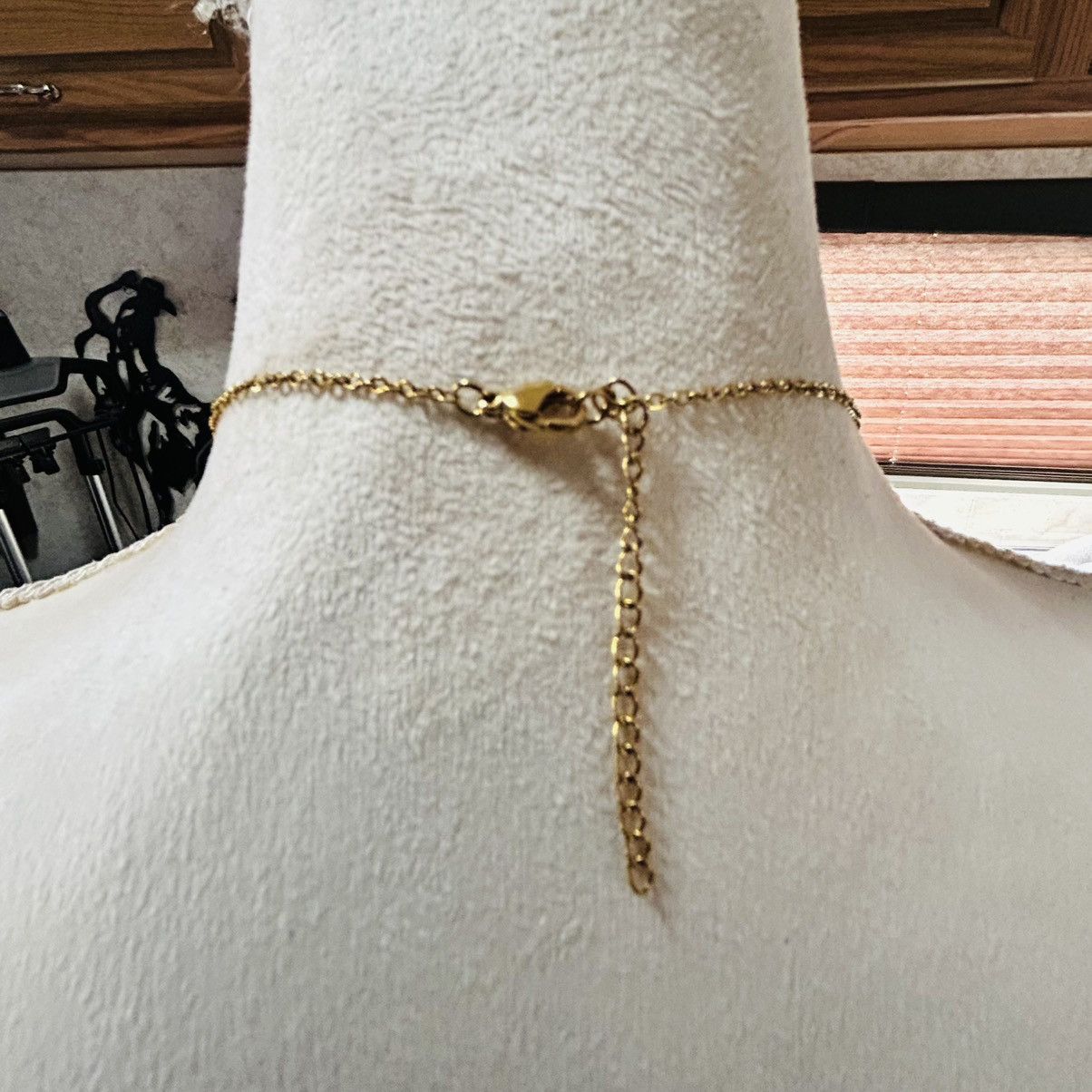 Handmade Handcrafted pineapple dream dangle pendant on chain necklace Size ONE SIZE - 5 Thumbnail