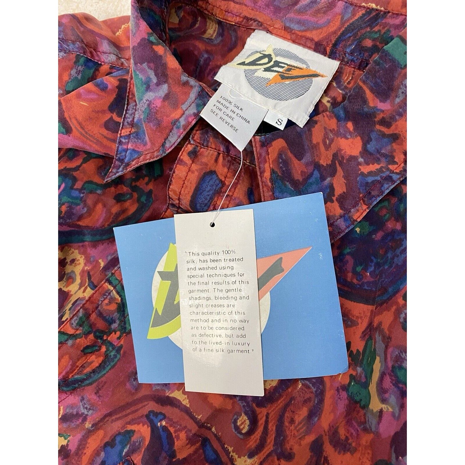 Other NWT Defy 100% Silk Abstract Short Sleeve Multicolor Shirt S Size US S / EU 44-46 / 1 - 4 Thumbnail