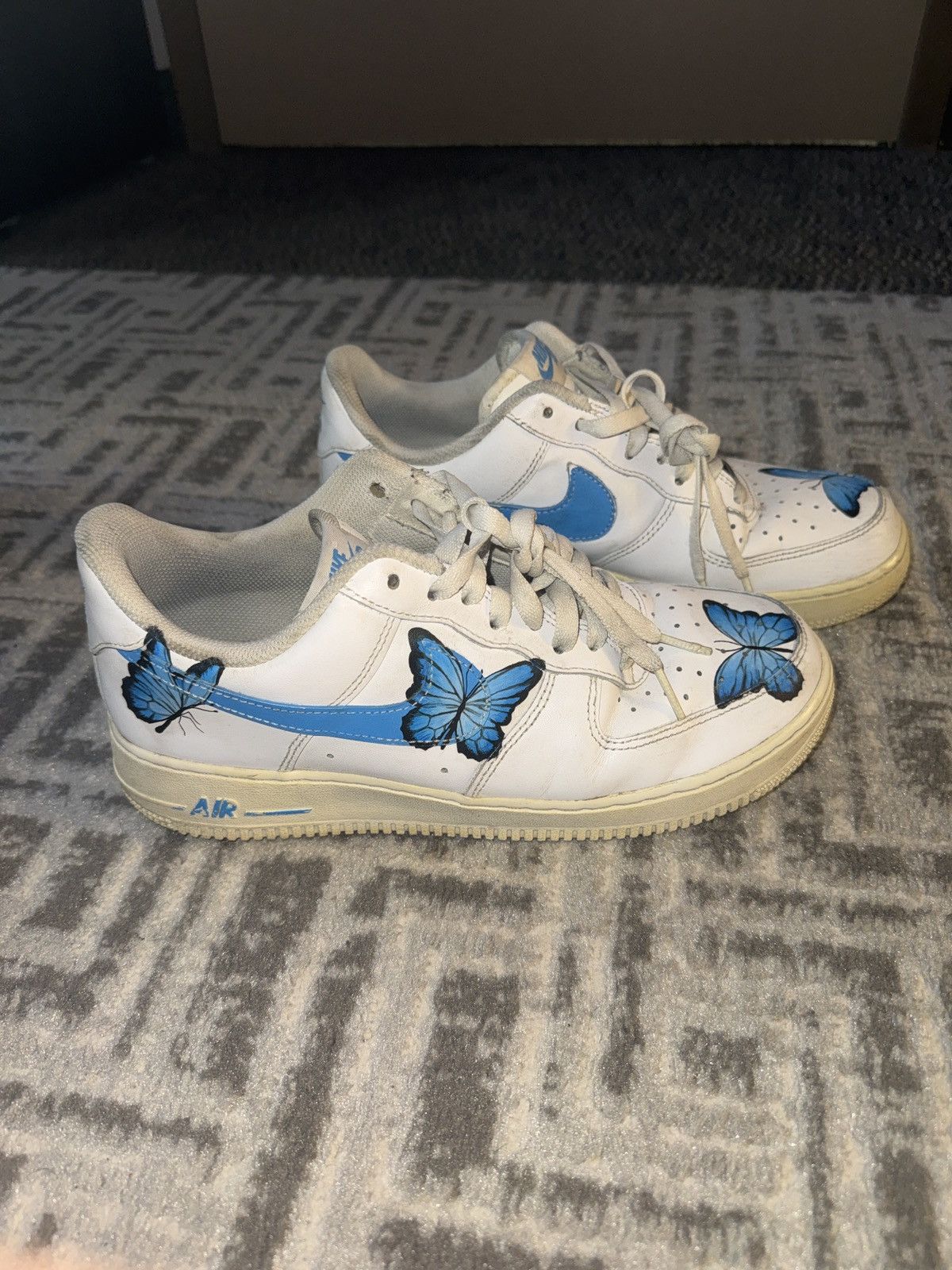 Nike Air Force One Custom “Butterflies” Size US 8 / EU 41 - 1 Thumbnail