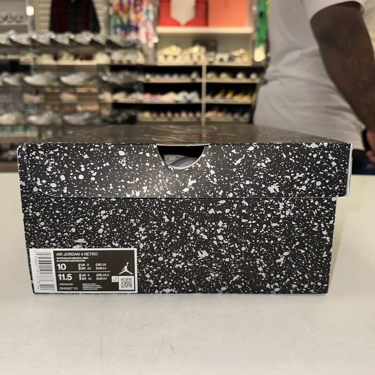 Jordan Brand Size 10 - Jordan 4 Retro Mid Military Black - DH6927-111 Size US 10 / EU 43 - 7 Thumbnail