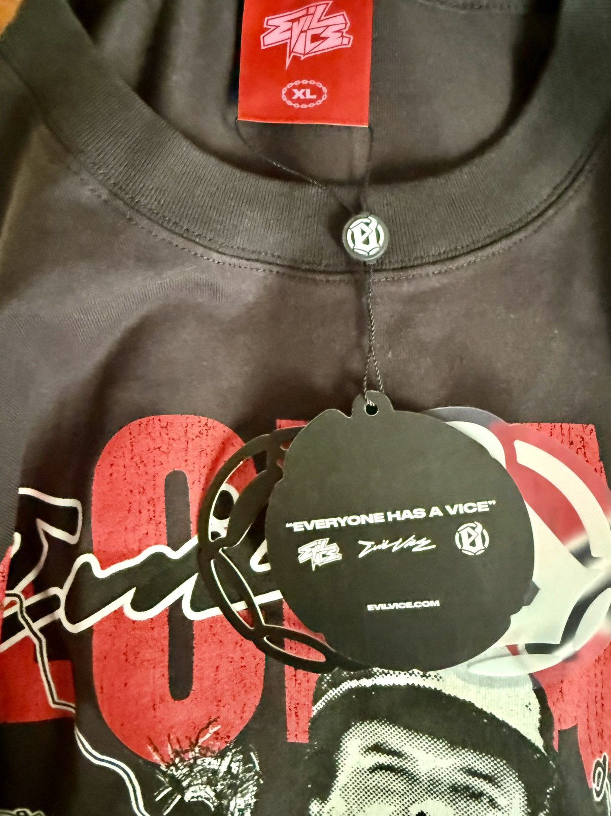 Other Evil Vice El Chapo Red Tag XL Size US XL / EU 56 / 4 - 3 Thumbnail