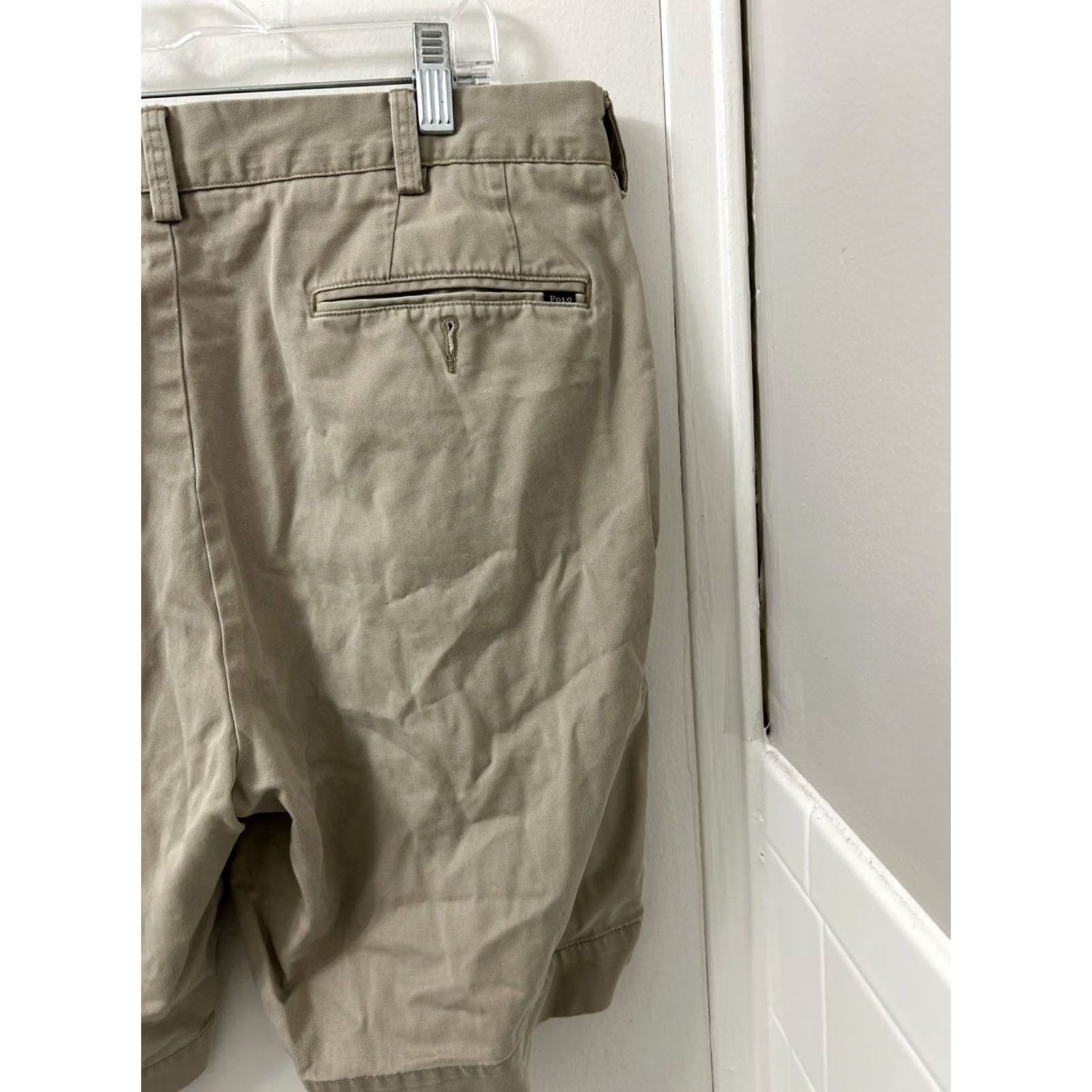 Polo Ralph Lauren VINTAGE Polo Ralph Lauren Chino Shorts Mens 42 Beige Classic Fit 9" YKK Polo Ralph Lauren Logo Khaki Solid Casual Golf Outdoor Beach 9" Inseam Mens Size US XL / EU 56 / 4 - 6 Thumbnail