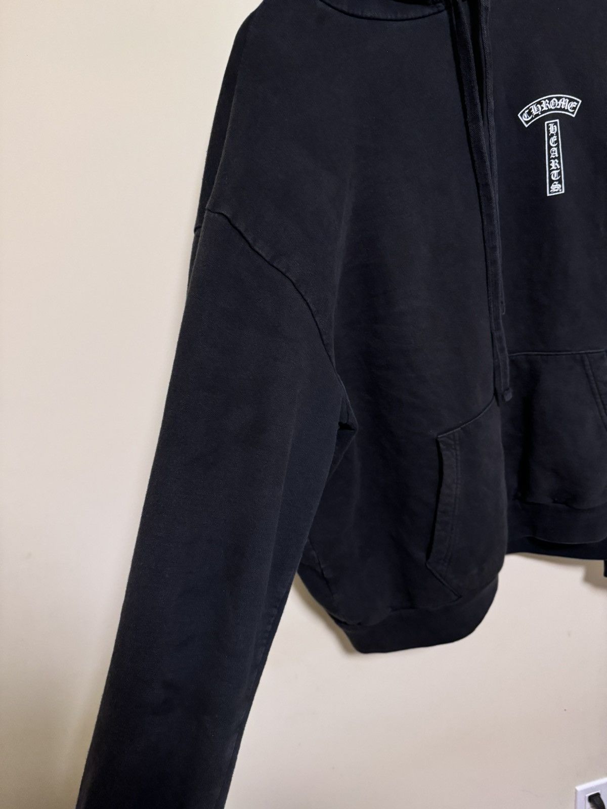 Chrome Hearts Chrome Hearts T Logo USA Shoulder Hoodie ‘Black’ Size US XL / EU 56 / 4 - 14 Thumbnail
