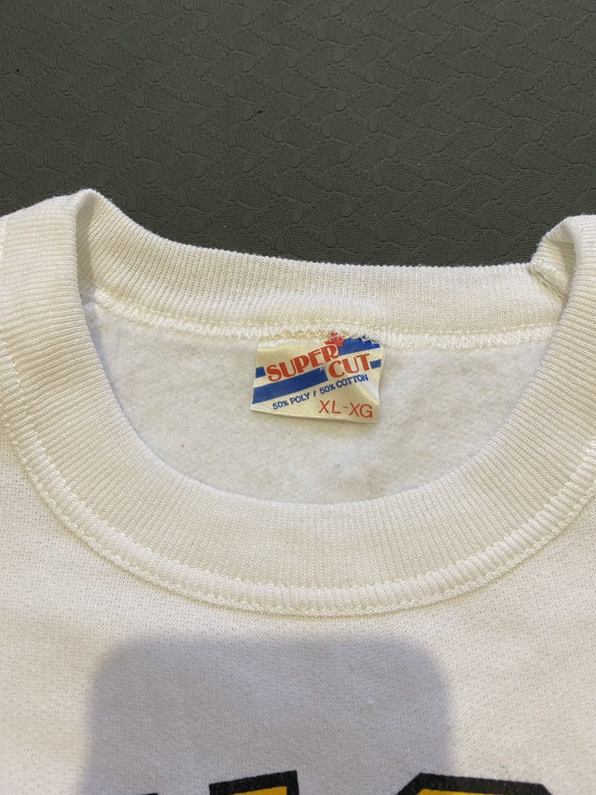 Vintage Duck university vintage sweatshirt 1987 size XL white Size US XL / EU 56 / 4 - 6 Thumbnail