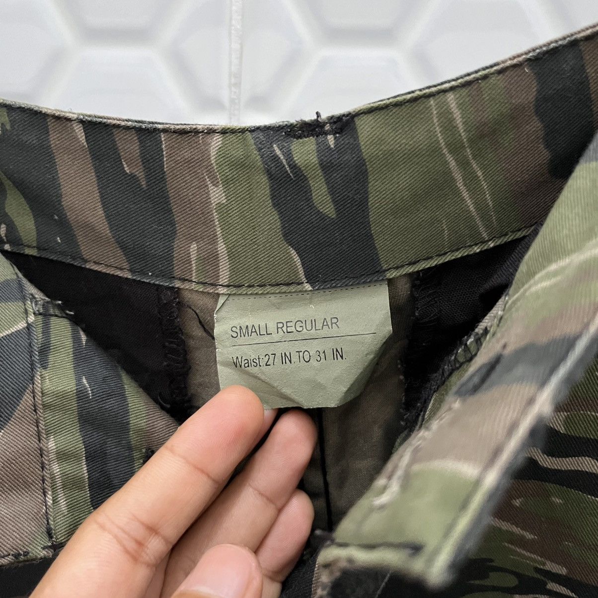 Vintage Vintage Vietnam War Jungle Tiger Stripe Cargo Short Size US 30 / EU 46 - 5 Thumbnail