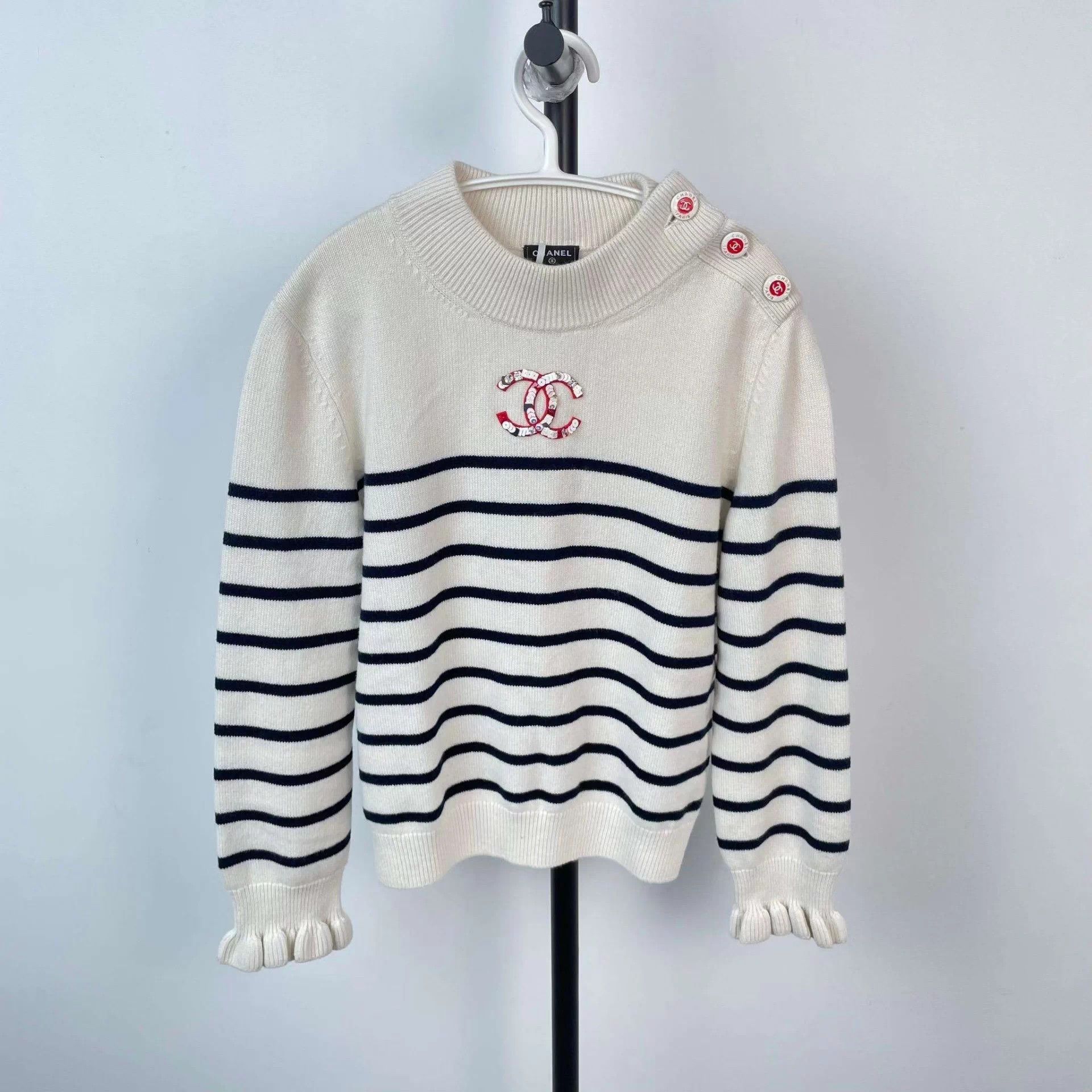 Chanel Chanel Lurex Double C Striped Trim Sweater 40 23C Size S / US 4 / IT 40 - 1 Thumbnail
