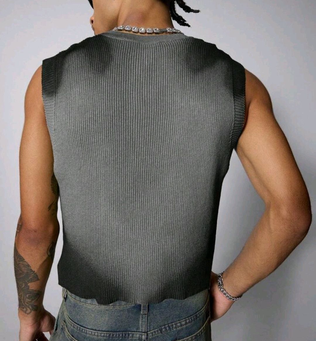 Other Solid Color Gradient Streetwear Knitted Sleeveless Vest Size US M / EU 48-50 / 2 - 2 Thumbnail