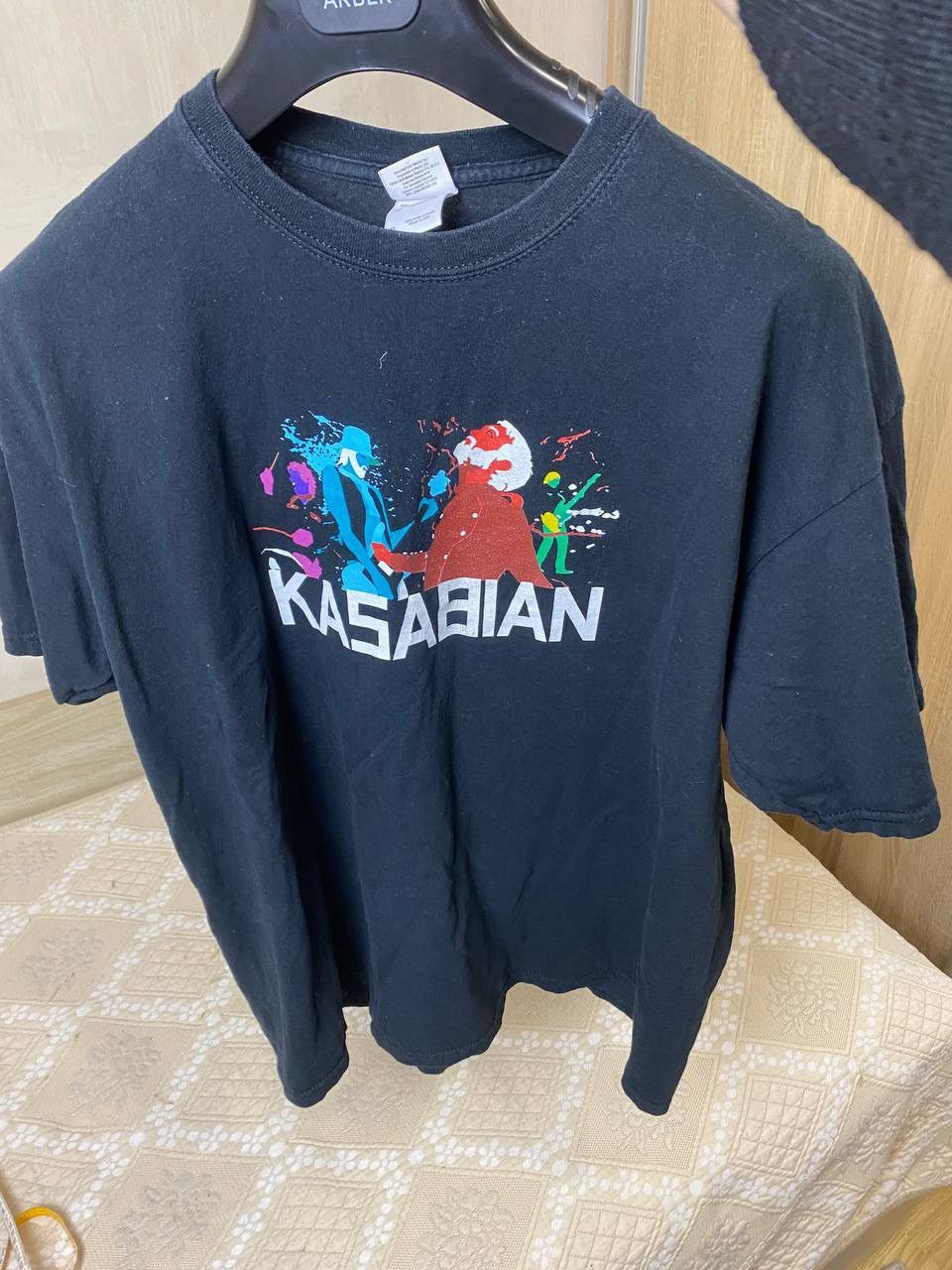 Band Tees 🔥 Vintage Kasabian Band Tour 2006 T Shirt Rock Graphic Size US XL / EU 56 / 4 - 4 Thumbnail