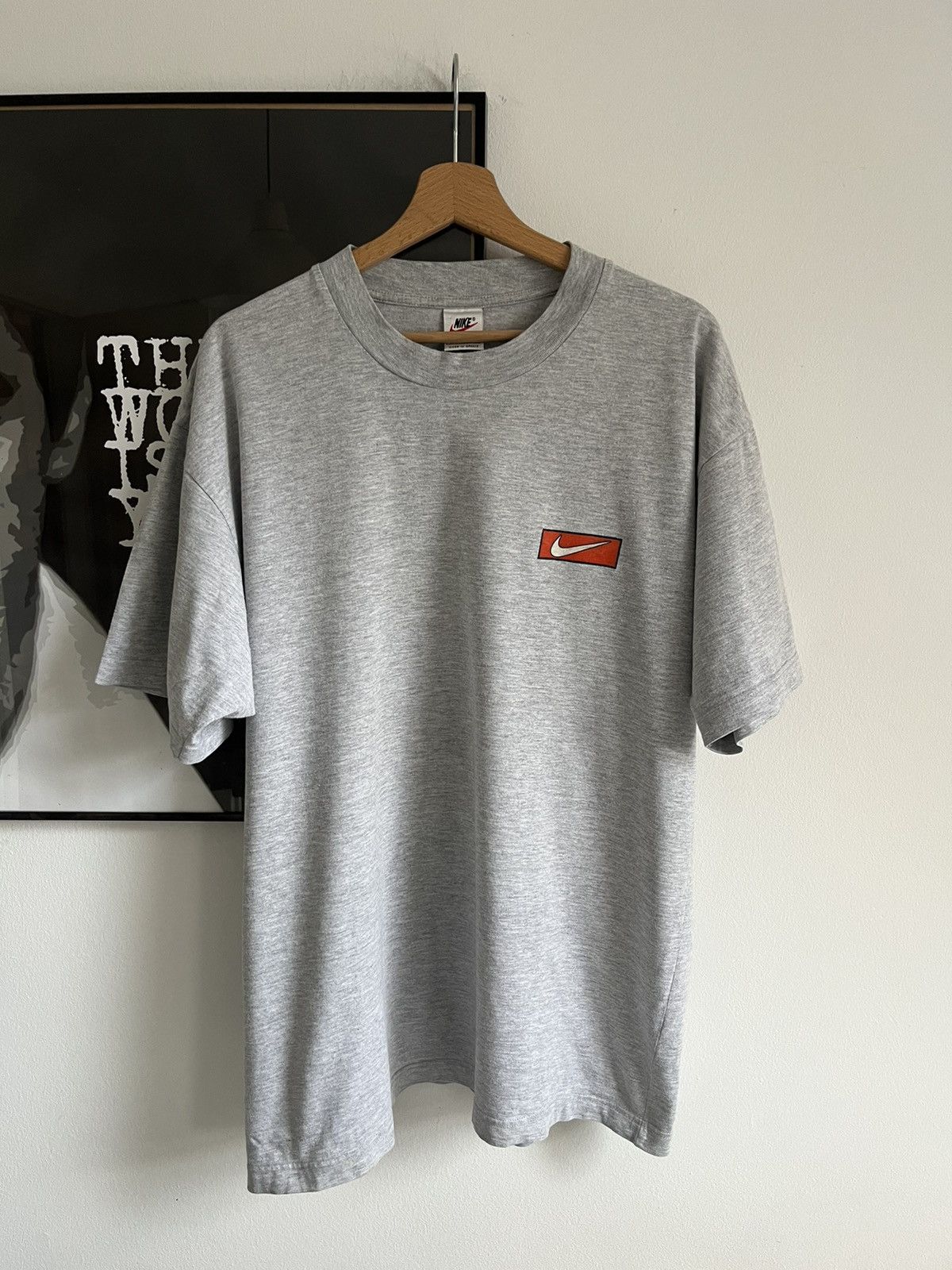 Nike × Vintage 90s Nike Vintage Y2K Retro Tee T-Shirt Size US L / EU 52-54 / 3 - 1 Thumbnail