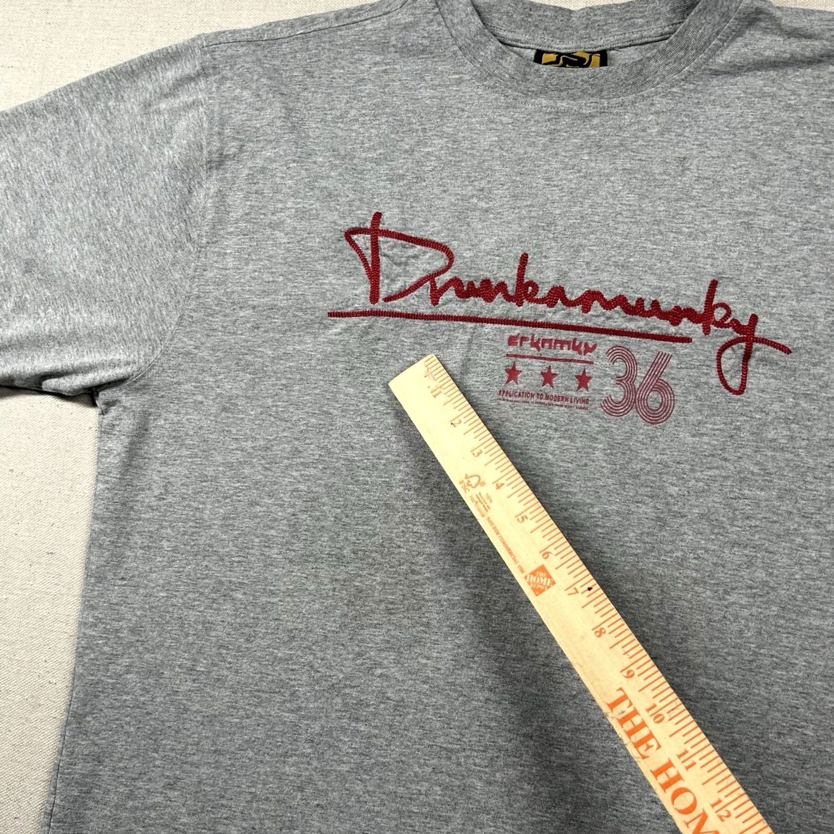 Vintage VINTAGE Drunknmunky Shirt Mens XL Skater Y2K Grunge Hip Hop Embroidered Gray Shirt Mens XL Gray Grunge Hip Hop Skater 90s Embroidered Drunknmunky Size US XL / EU 56 / 4 - 4 Thumbnail