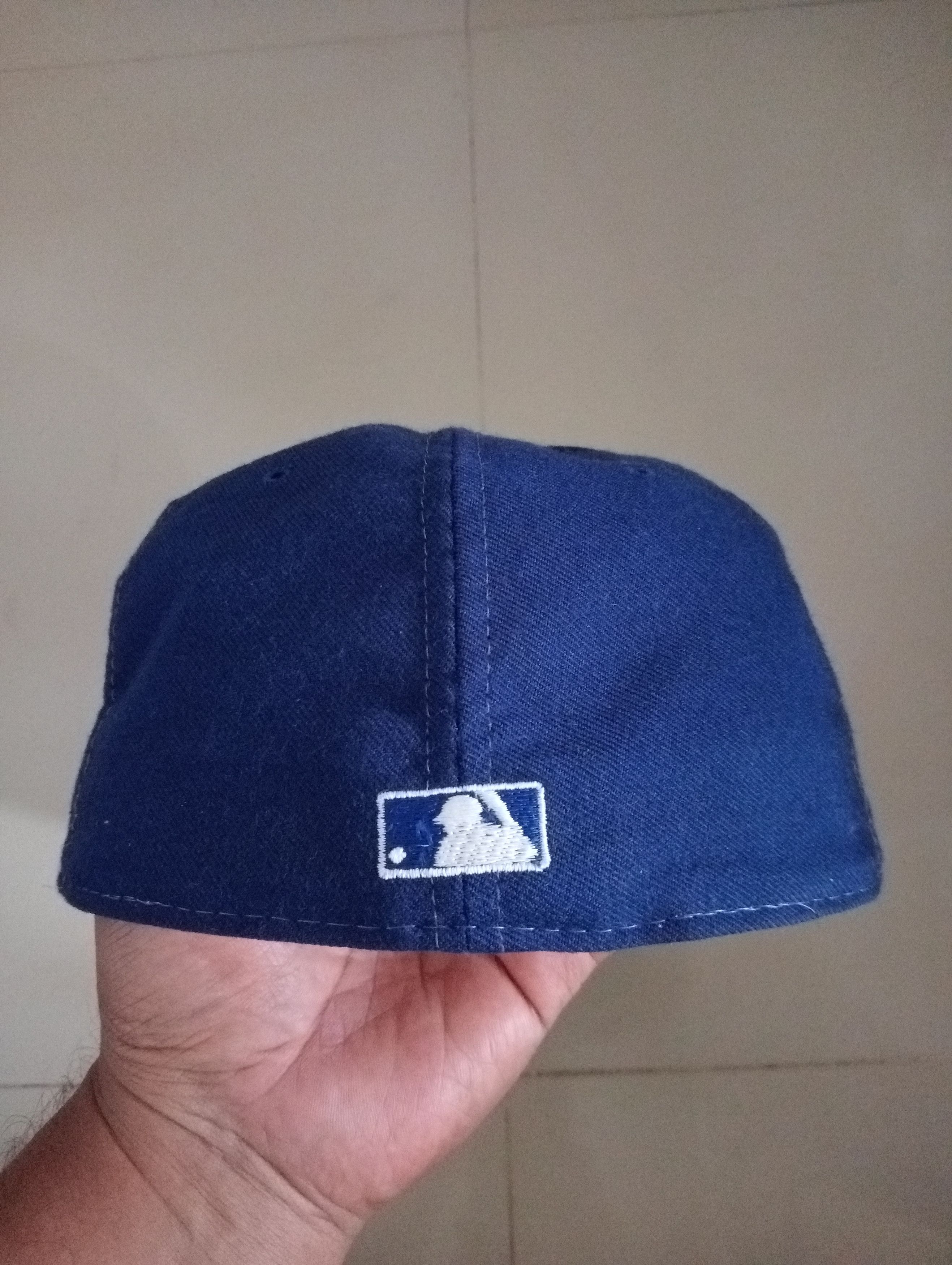 New Era Vintage New era Pro model Blue Jays size 7 3/8 Size ONE SIZE - 6 Thumbnail