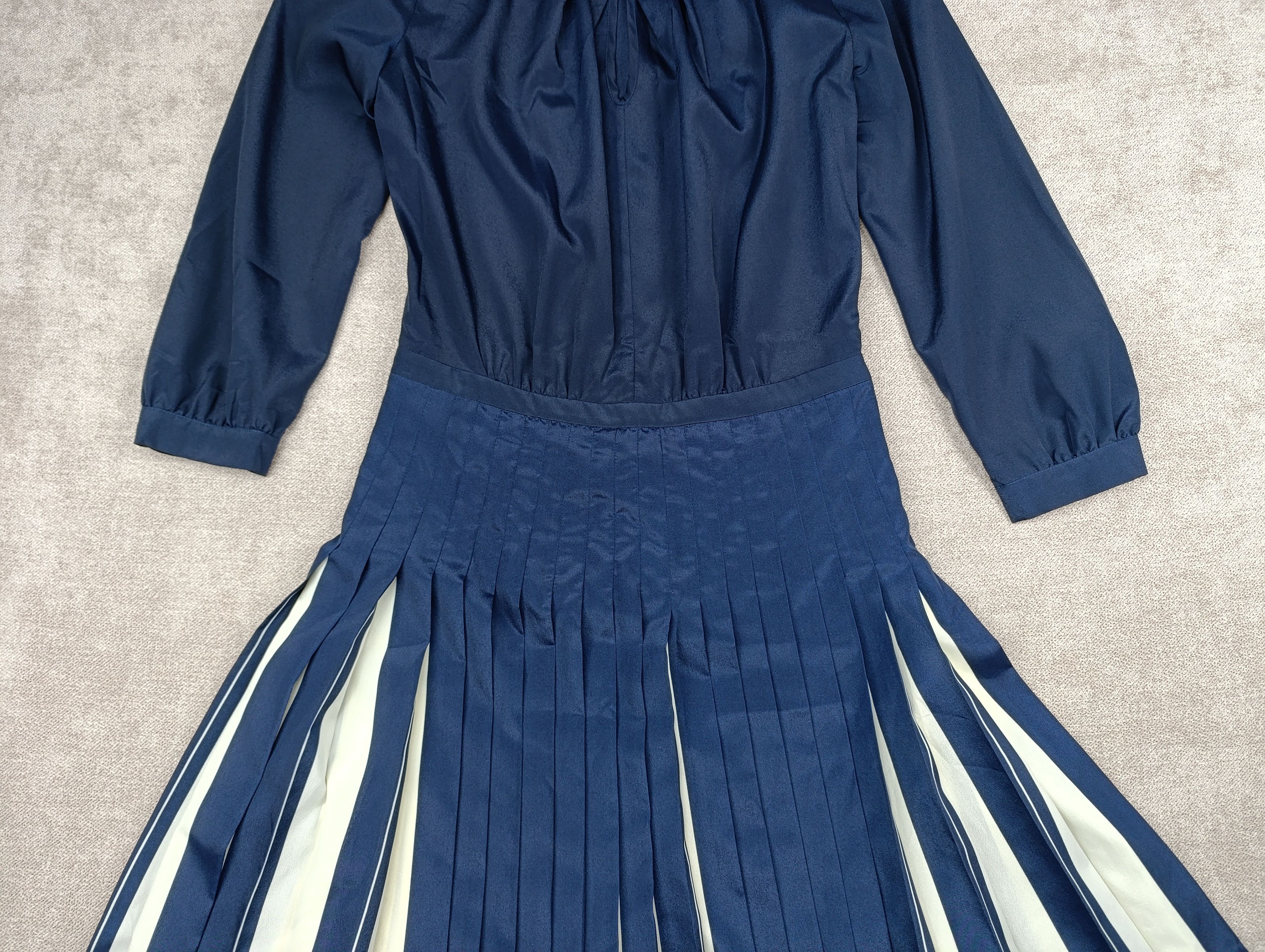 Max Mara MAX MARA STUDIO SPRING 2013 MIDI DRESS Size M / US 6-8 / IT 42-44 - 7 Thumbnail