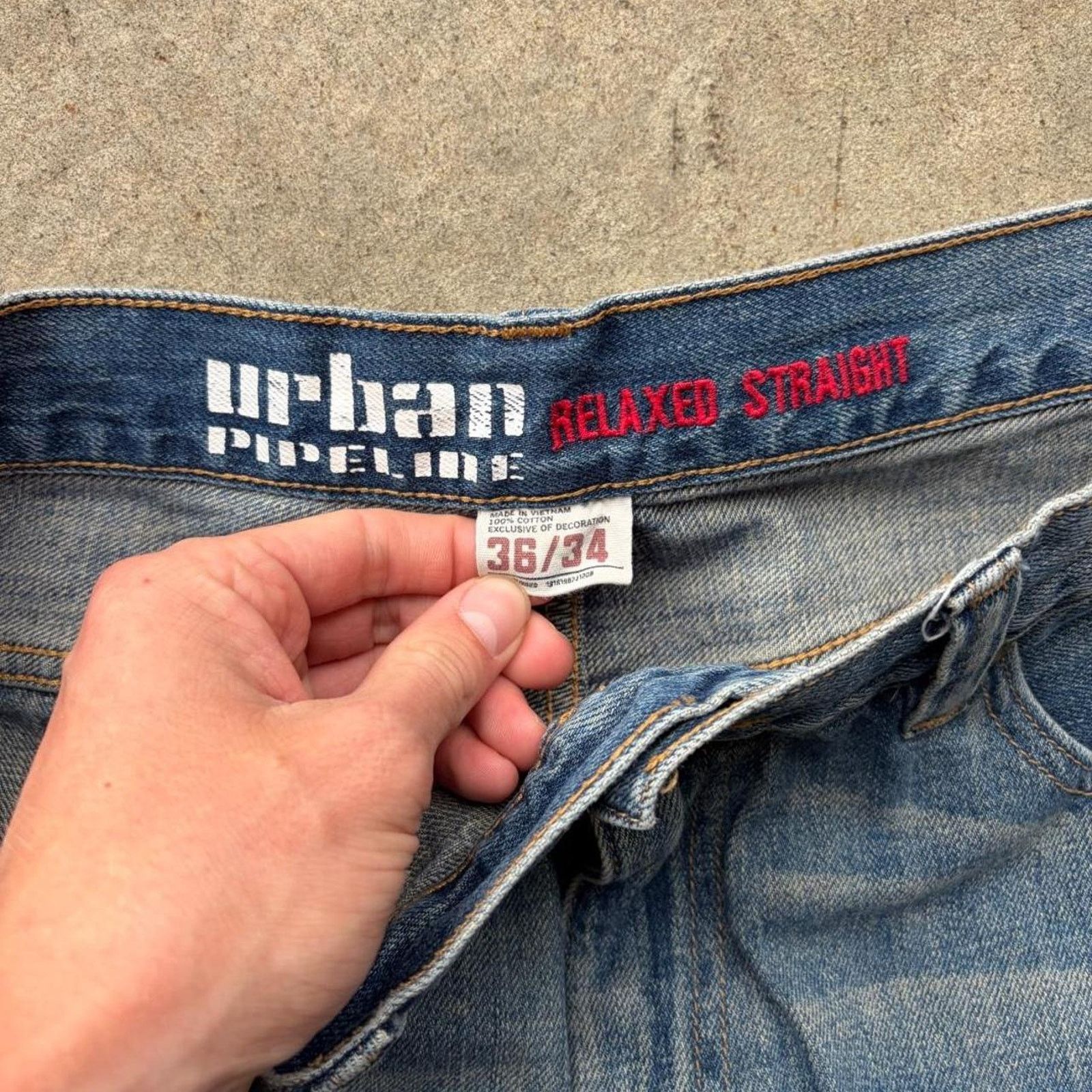 Levi's 2000s baggy medium wash jeans Size US 36 / EU 52 - 4 Thumbnail