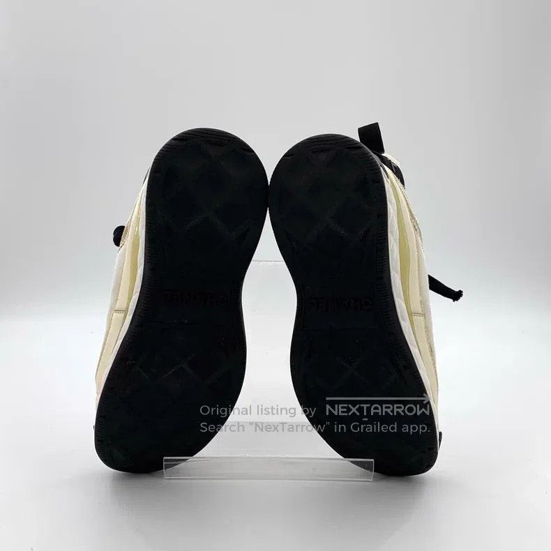 Chanel Chanel Colour-blocked logo lace-thed casual flat sneakers Size US 4.5 / IT 34.5 - 5 Thumbnail