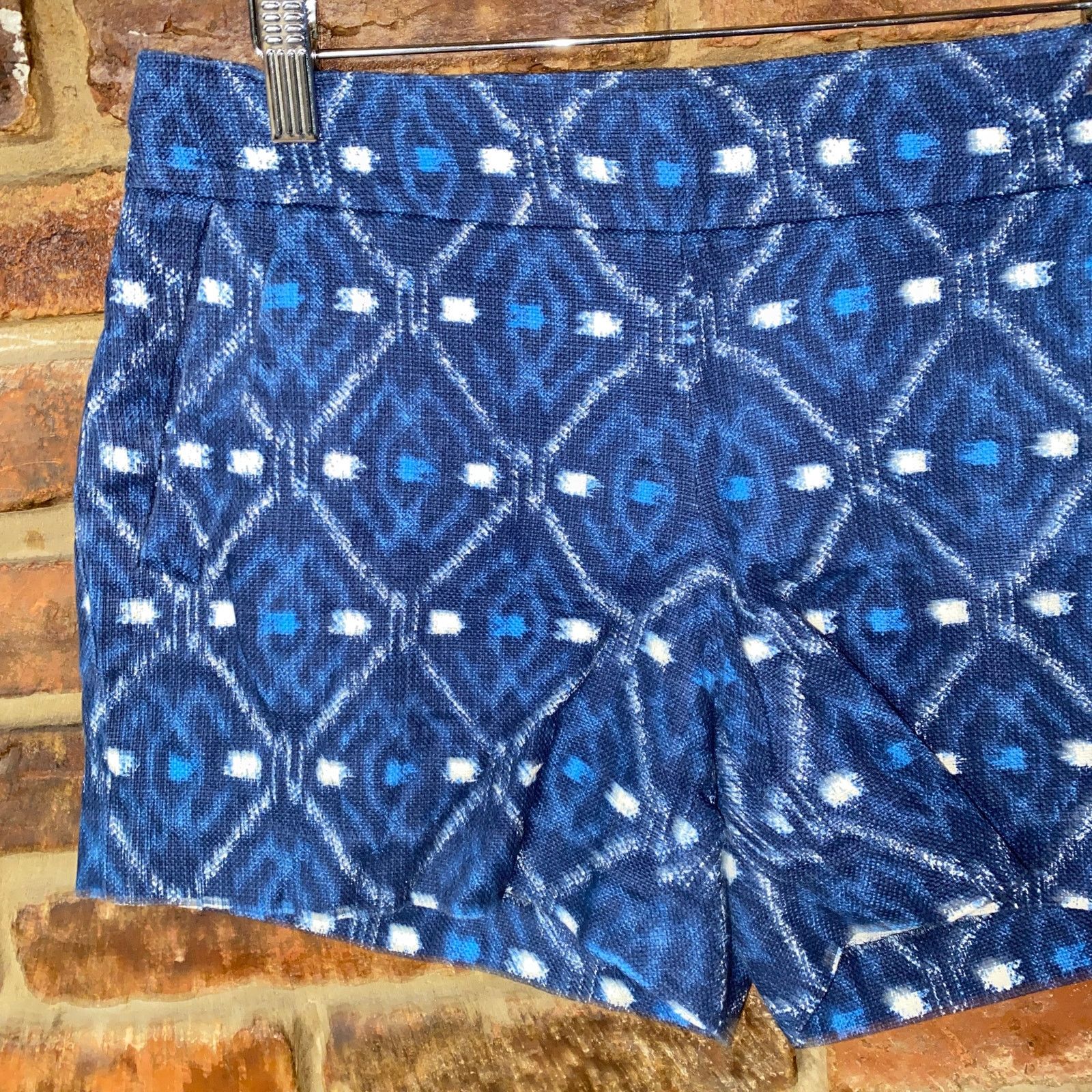 J.Crew J. Crew Blue Ikat Woven Flat Front Chino Side-Zip Shorts 4 Size 27" / US 4 / IT 40 - 2 Thumbnail