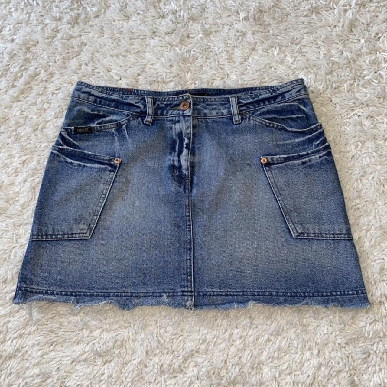 Guess GUESS JEANS y2k Distressed Raw Hem Denim Mini Skirt Size 27" / US 4 / IT 40 - 2 Thumbnail