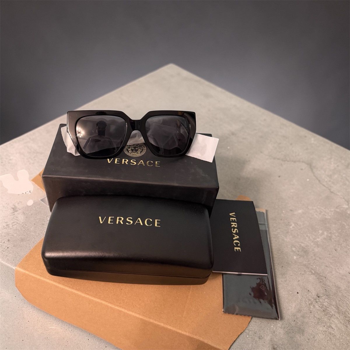 Versace Sunglasses Versace VE 4409 F Asian fit GB1/87 Black Size ONE SIZE - 1 Thumbnail