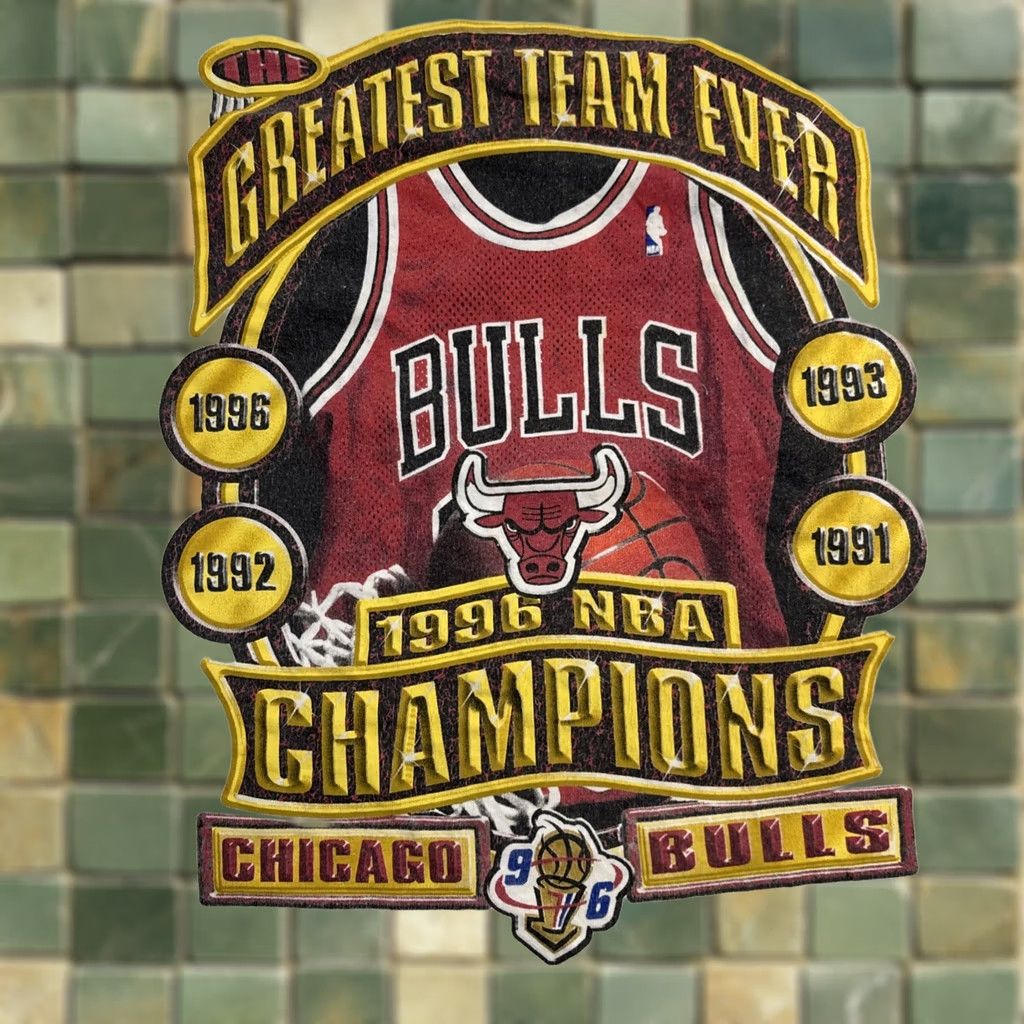 Starter VINTAGE Starter T Shirt 1996 CHICAGO BULLS Greatest Team Ever Single Stitch Mens XL White 90s Sports Basketball Championship Shirt Size US XL / EU 56 / 4 - 1 Thumbnail