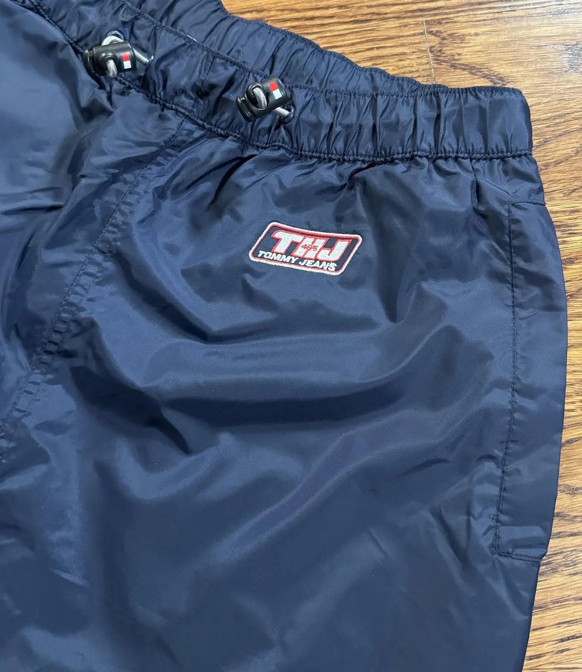 Tommy Hilfiger Vintage Tommy Jeans Navy Windbreaker Pants (Size S) Size US 30 / EU 46 - 2 Thumbnail