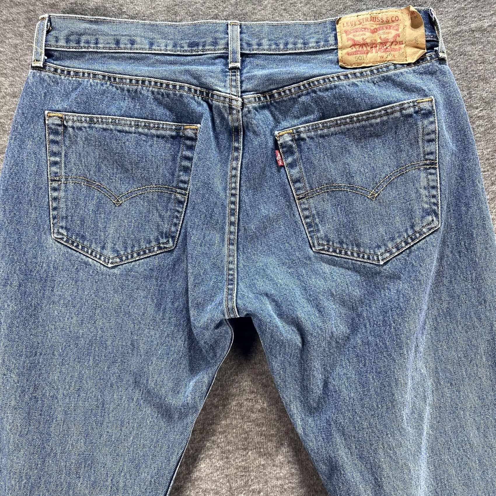 Levi's Levi's 501 Jeans Mens 36x36 Blue Denim Straight Leg Button Fly Red Tab Classic Size US 36 / EU 52 - 2 Thumbnail