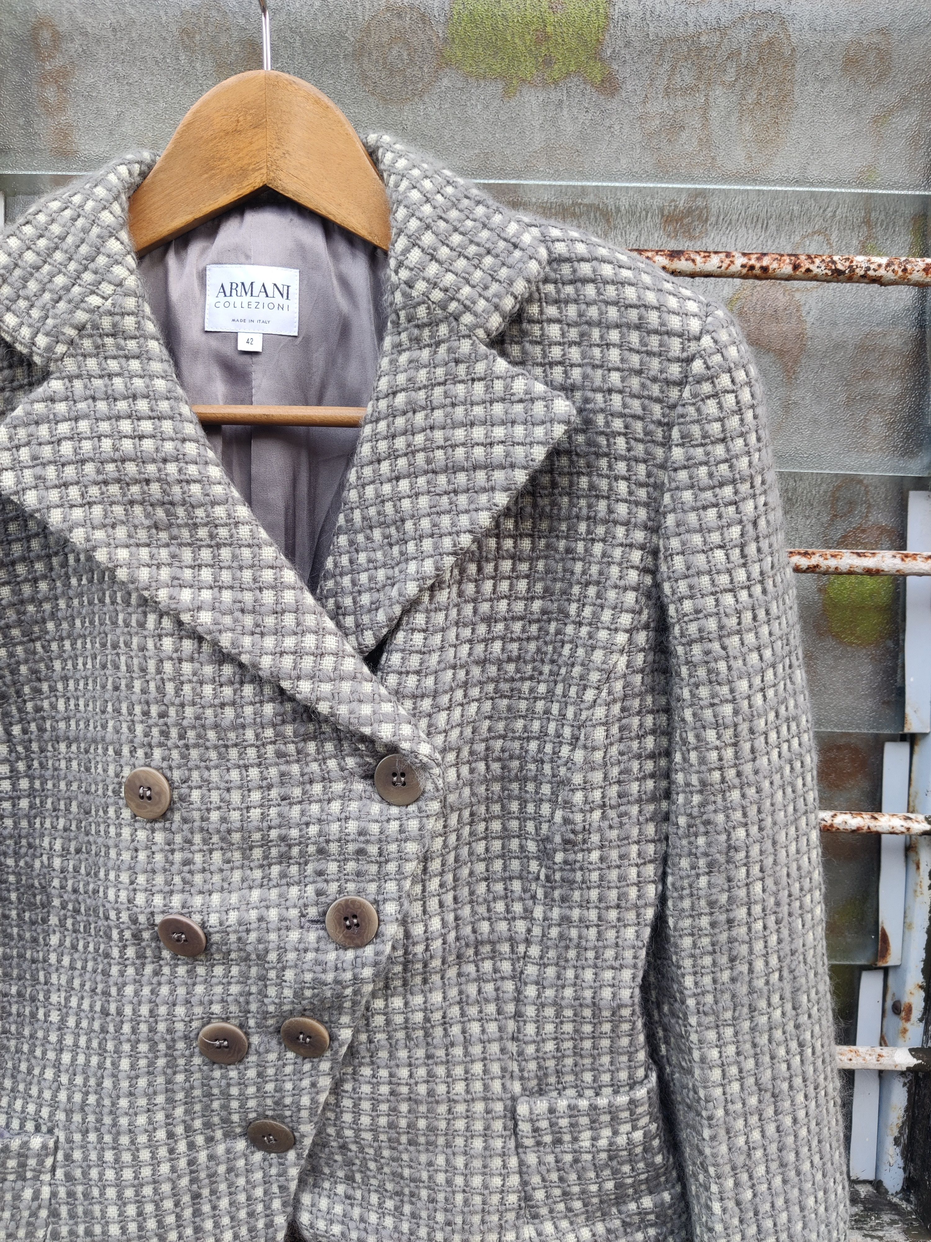 Armani 🔥Best Offer🔥 Armani Collezioni Italy Tweed Jacket Size US XS / EU 42 / 0 - 2 Thumbnail