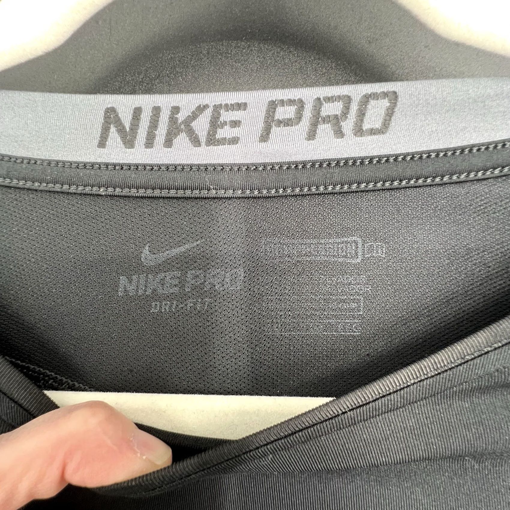 Nike Nike Pro Shirt Mens 2XL Black Dri-FIT Long Sleeve Compression Athletic Shirt Size US XXL / EU 58 / 5 - 2 Thumbnail