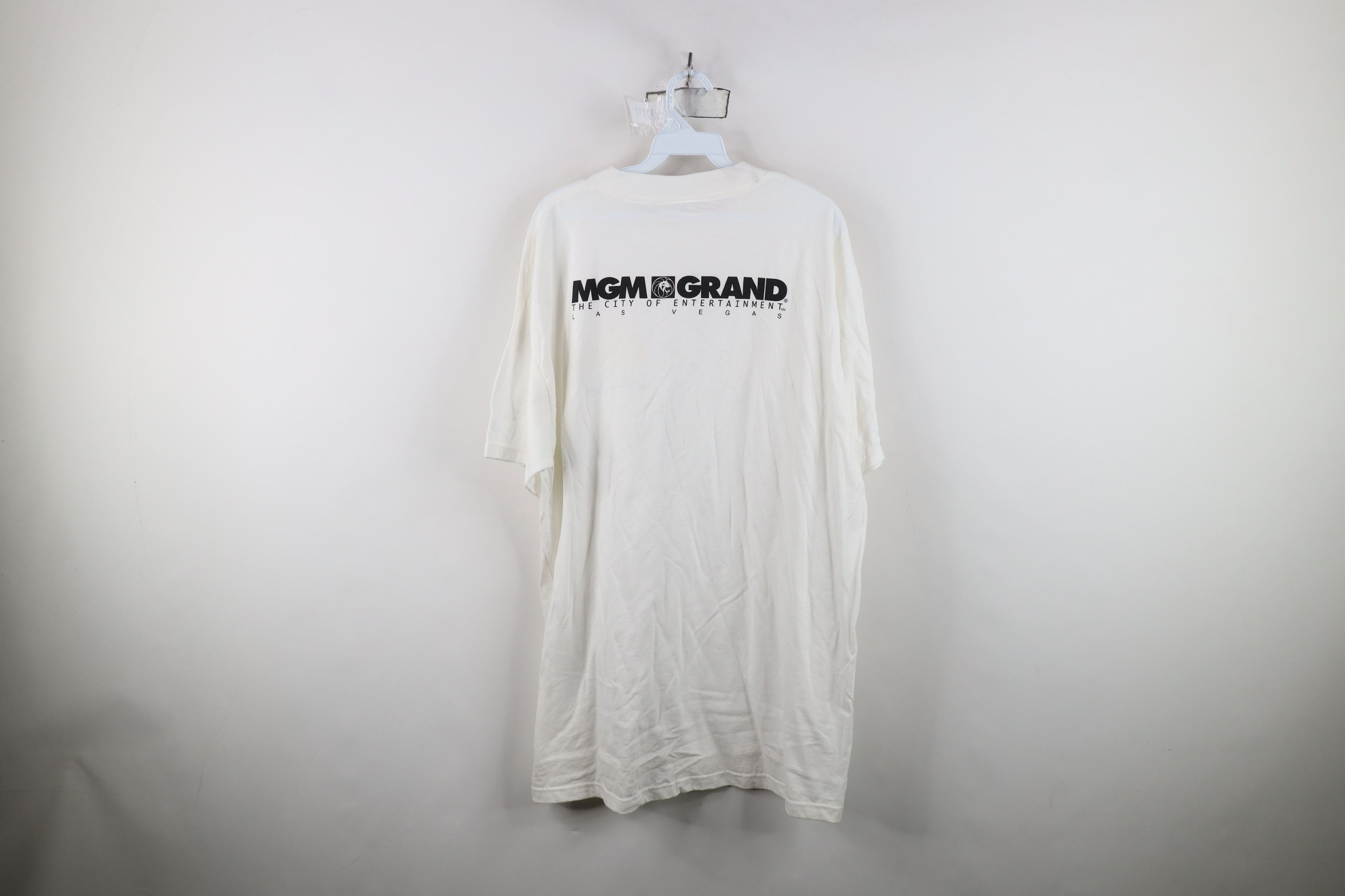 Vintage Vintage 90s EFX MGM Grand Las Vegas Show T-Shirt White Size US XL / EU 56 / 4 - 11 Thumbnail