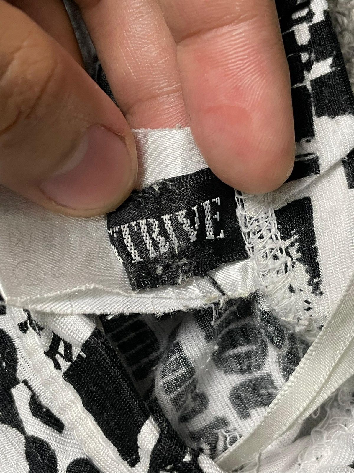 Designer × Japanese Brand Blue Trive Newspaper Pattern Cotton Spandex Pants (4) Size US 30 / EU 46 - 13 Thumbnail