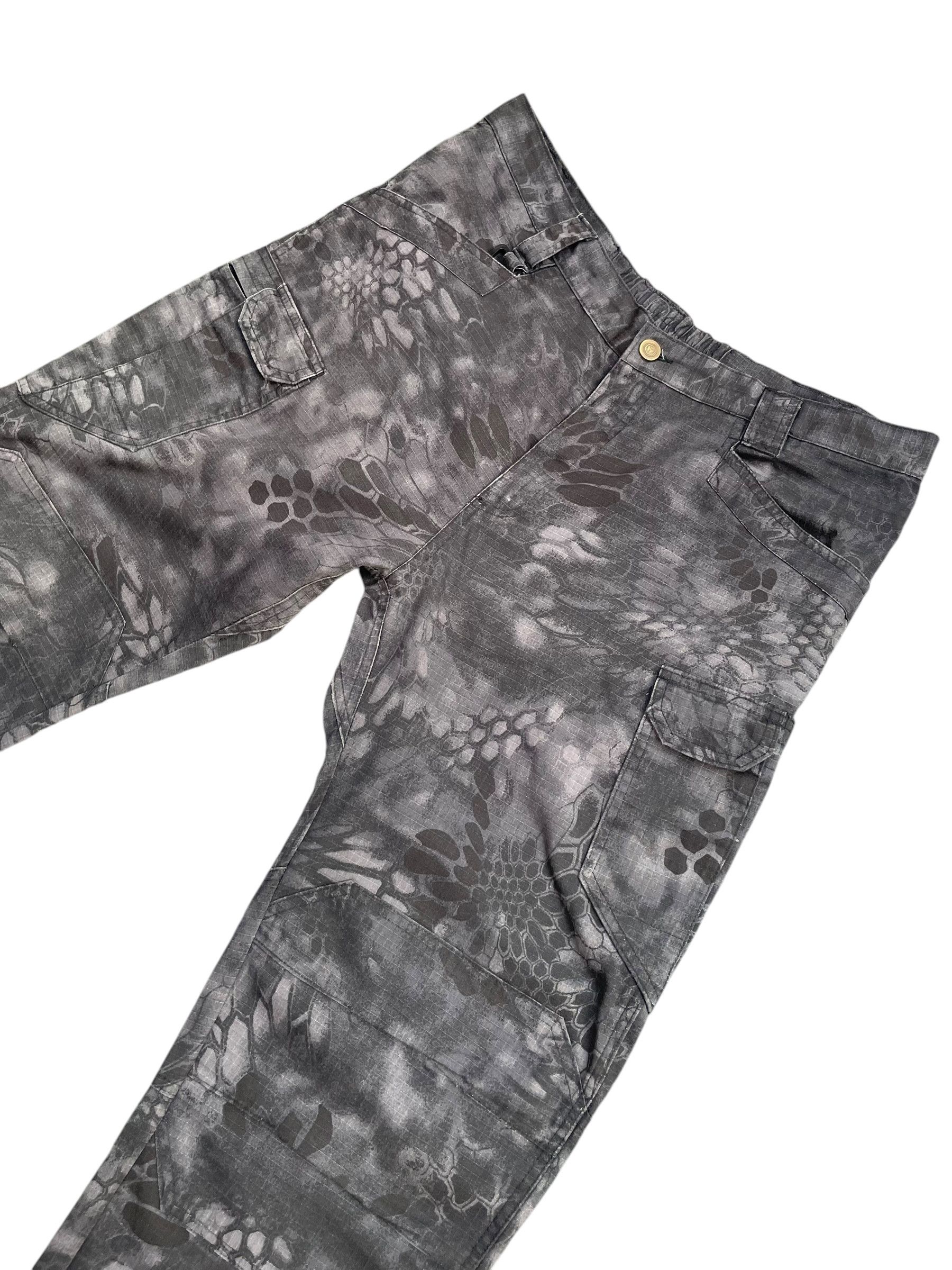 Japanese Brand W Camouflage Cargo Pant Size US 38 / EU 54 - 2 Thumbnail