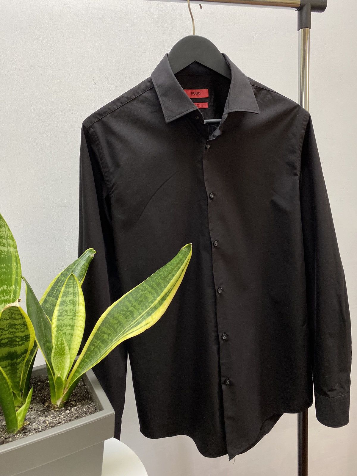 Designer × Hugo Boss Hugo Boss Men’s Black Classic Button Long Sleeve Shirt Size US M / EU 48-50 / 2 - 3 Thumbnail