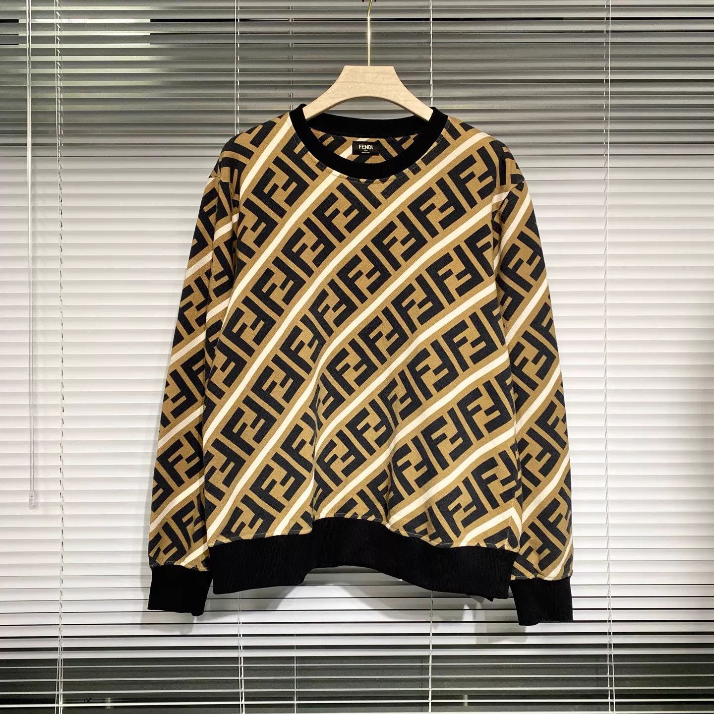 Fendi Fendi Classic FF Monogram Brown Sweatshirt XXL Size US XXL / EU 58 / 5 - 1 Thumbnail