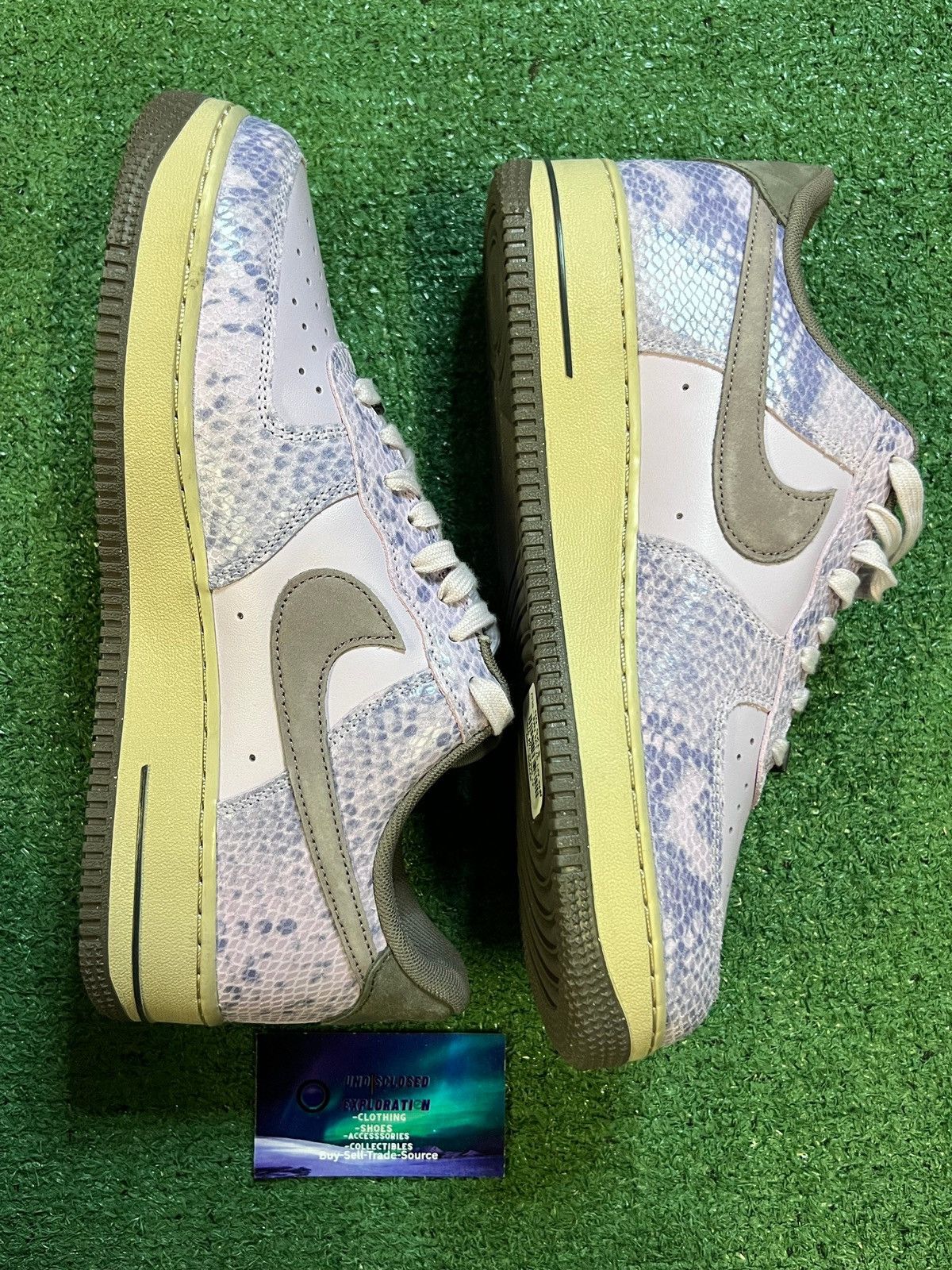 Nike Nike Air Force 1 low purple snakeskin Size US 10 / EU 43 - 4 Thumbnail