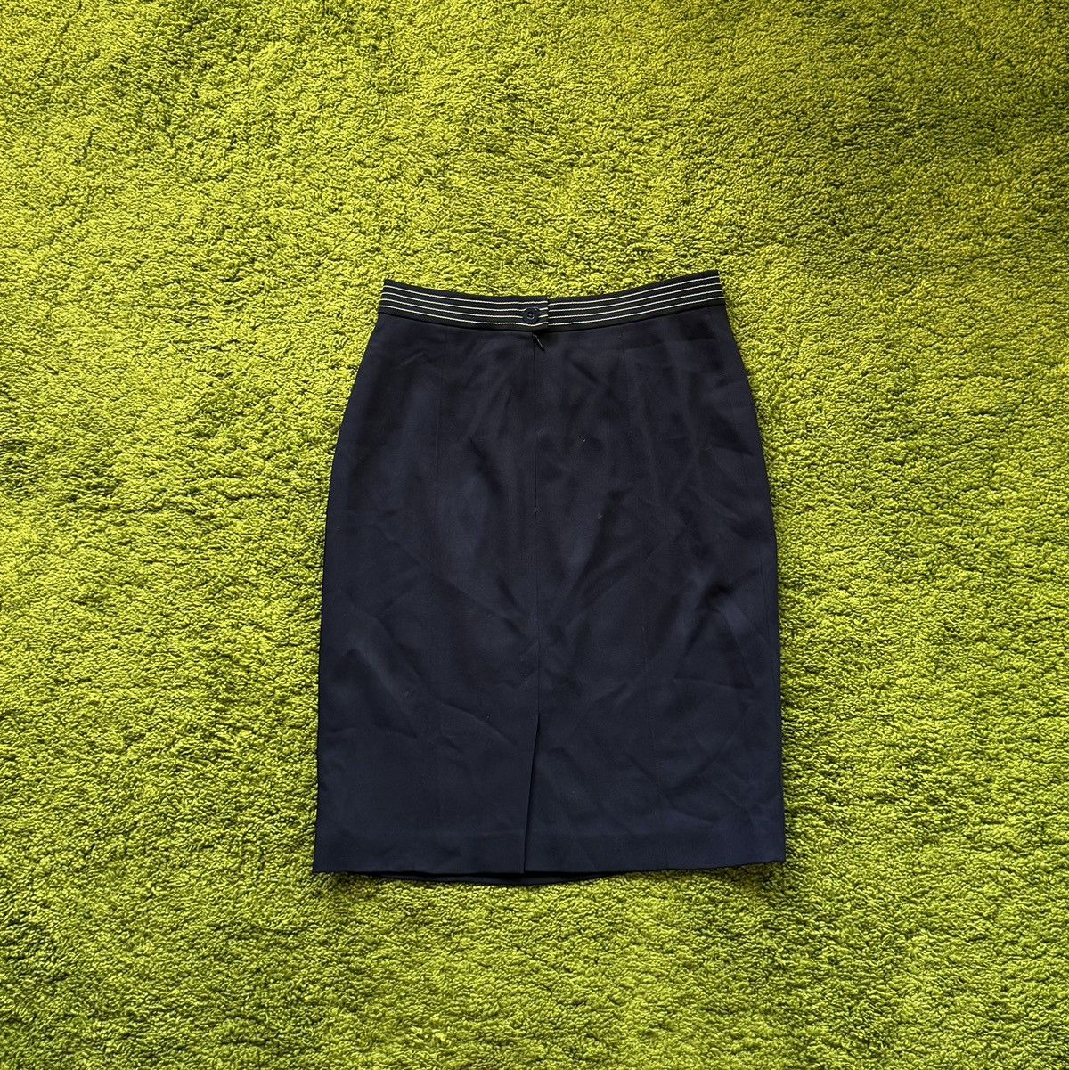 Escada × Escada Sport × Vintage Escada 90s vintage wool midi skirt Size 26" / US 2 / IT 38 - 2 Thumbnail