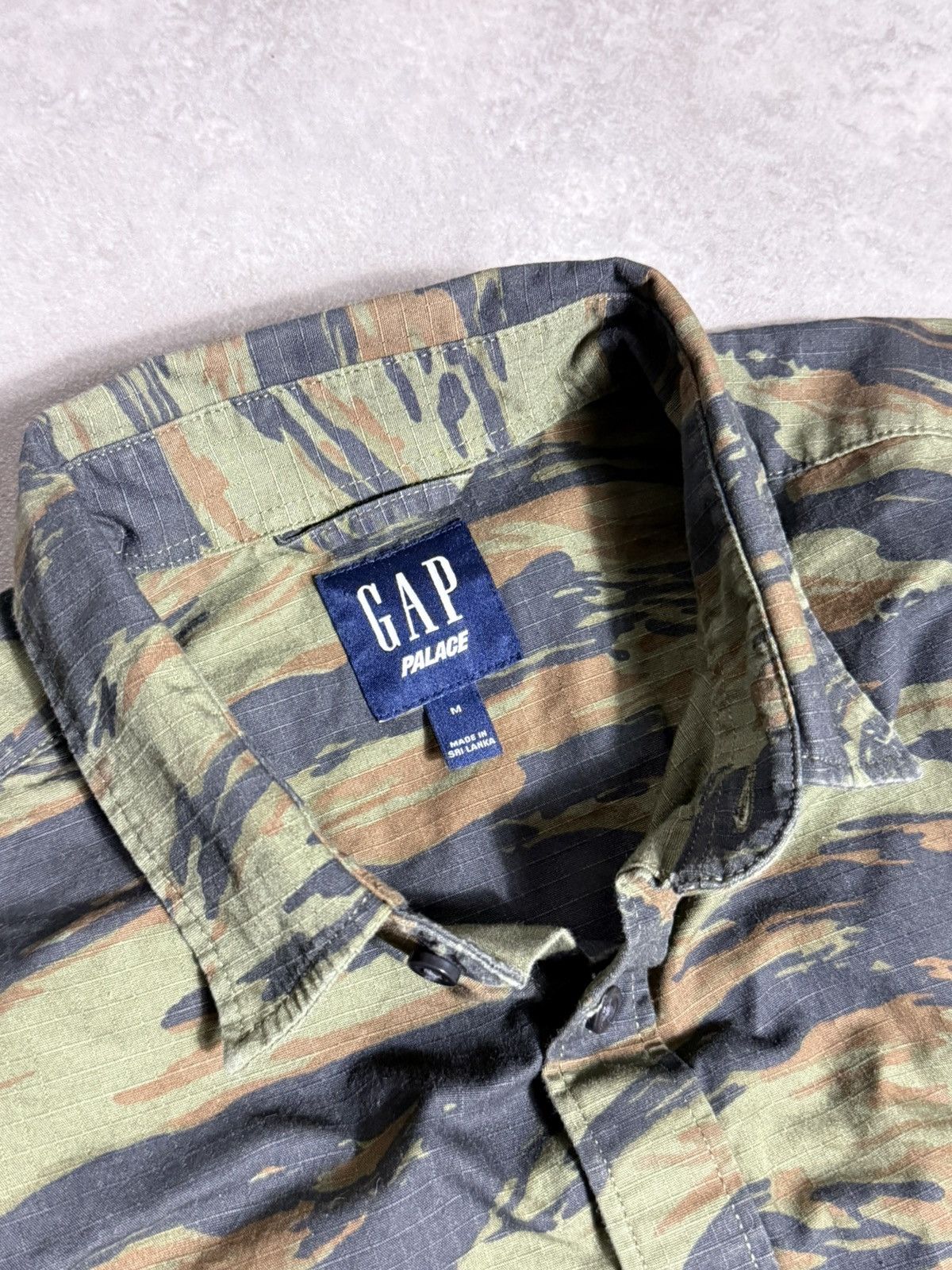 Gap × Palace Palace x Gap Shirt Long Sleeve Oversize Fit Camo Size US M / EU 48-50 / 2 - 4 Thumbnail