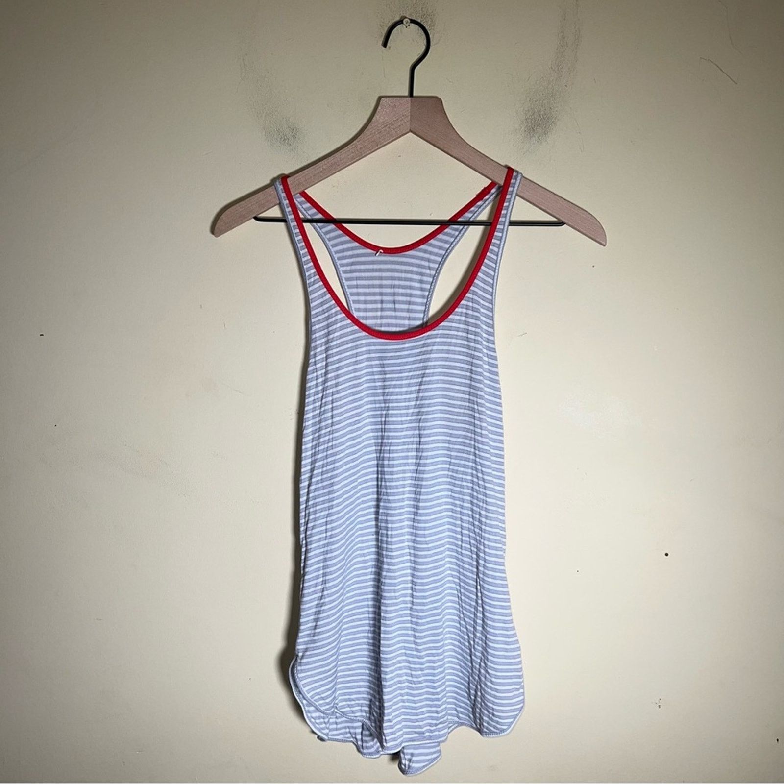 Lululemon LULULEMON bundle of two striped racerback tanks 6 Size M / US 6-8 / IT 42-44 - 5 Thumbnail