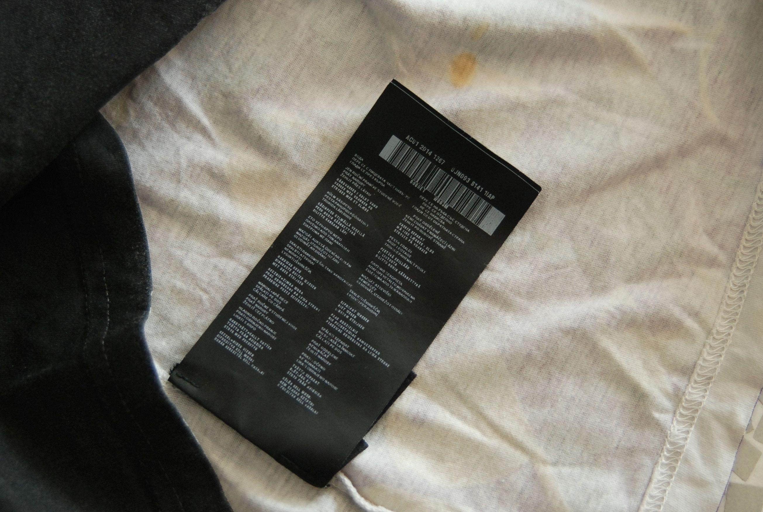 Prada Last drop! Prada t-shirt geometric print AW14 Size US S / EU 44-46 / 1 - 8 Thumbnail