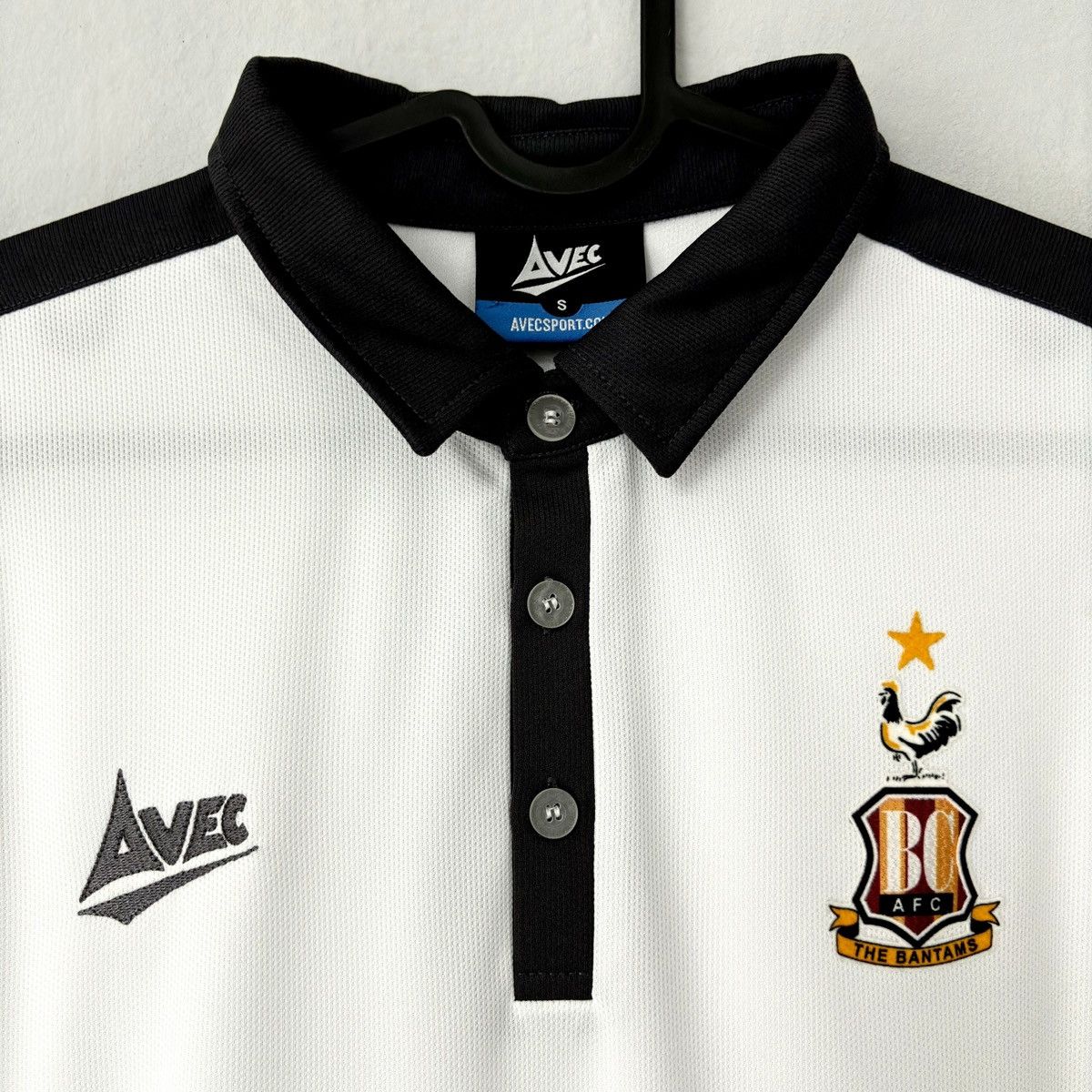 Other 2016 2017 Bradford Bantams Avec England Home Soccer Jersey S Size US S / EU 44-46 / 1 - 3 Thumbnail